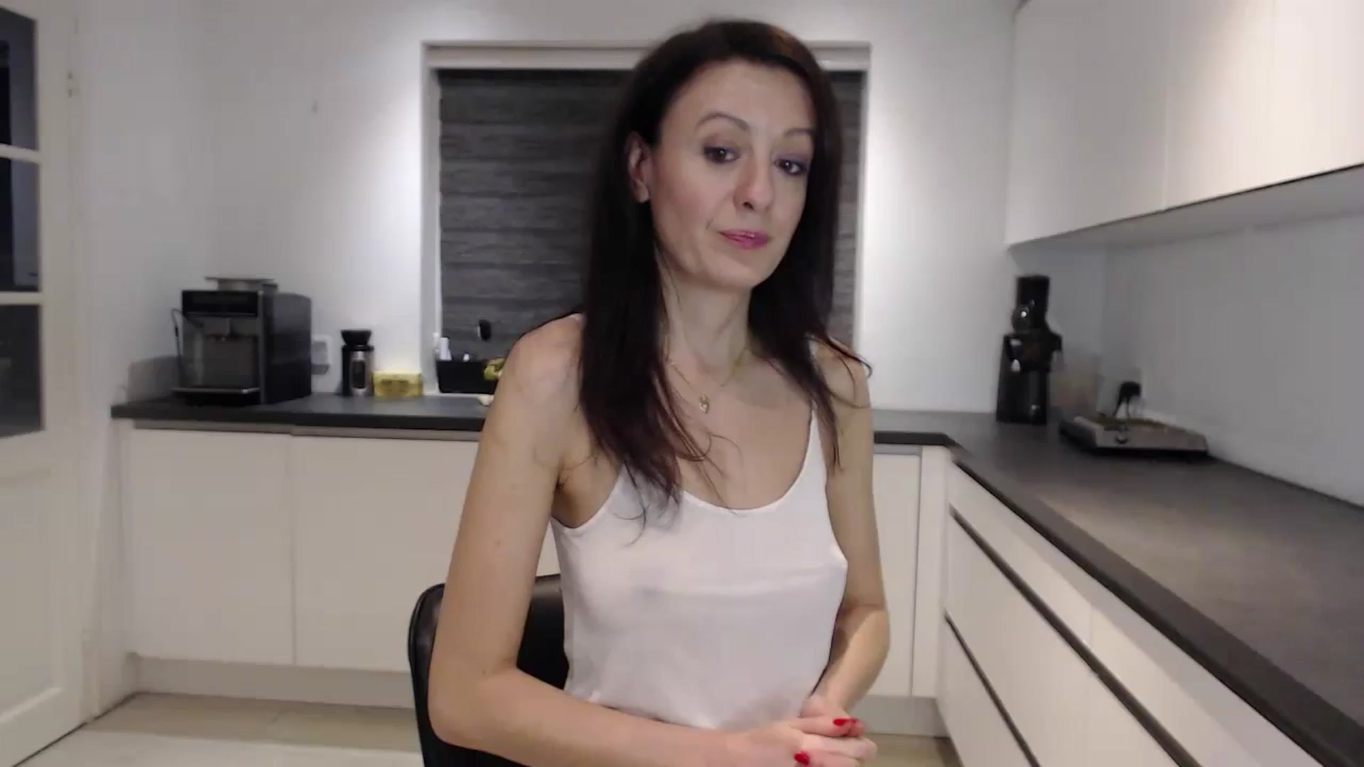 Gallery image thumbnail from Anelly's myfreecams stream on, 01/14/2024, 01:56 image 2 of 20
