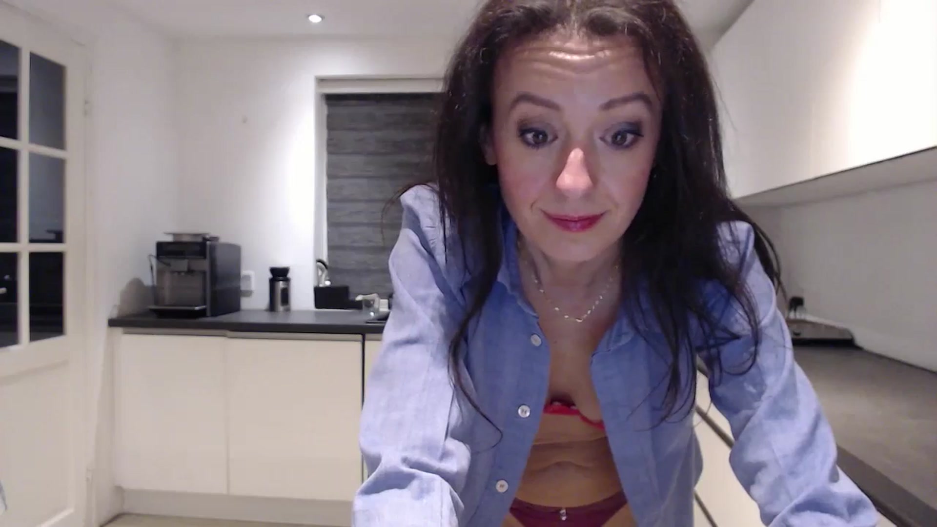 Gallery image thumbnail from Anelly's myfreecams stream on, 01/28/2024, 24:16 image 20 of 20