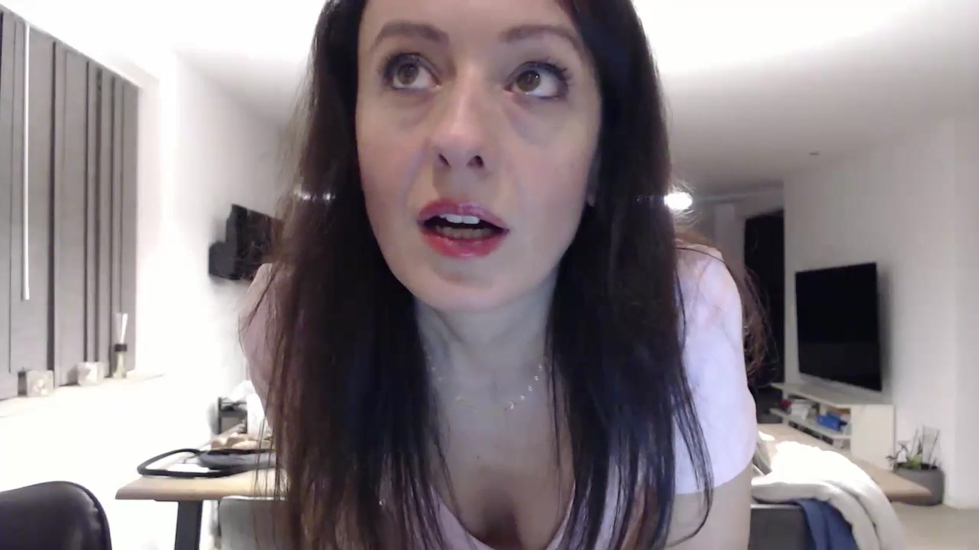Gallery image thumbnail from Anelly's myfreecams stream on, 02/11/2024, 24:02 image 6 of 20