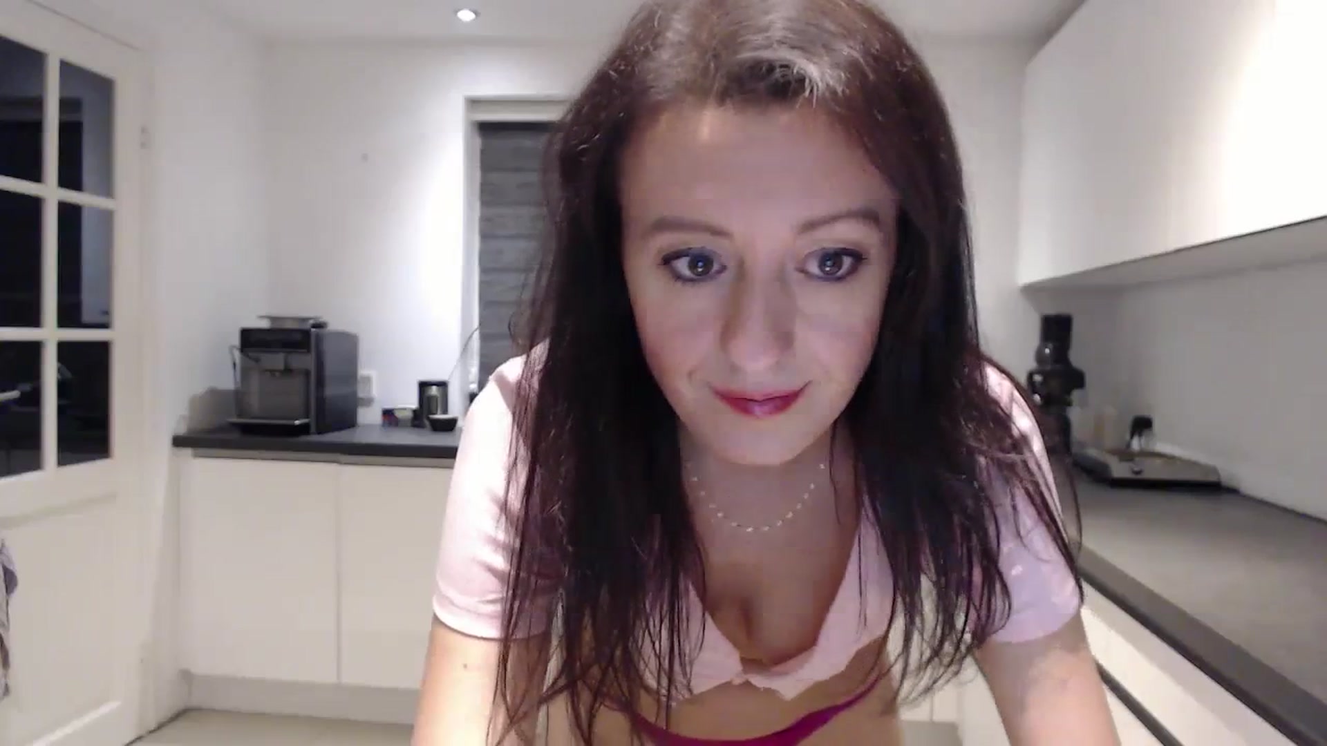 Gallery image thumbnail from Anelly's myfreecams stream on, 02/11/2024, 24:02 image 9 of 20