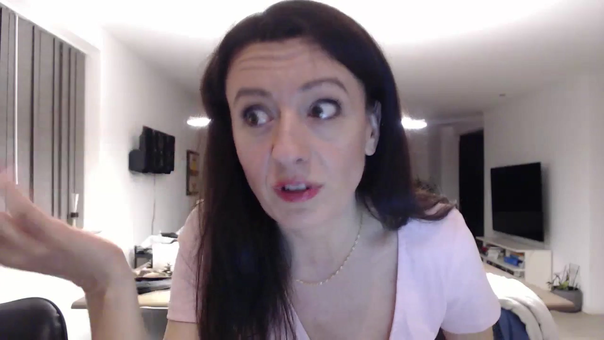 Gallery image thumbnail from Anelly's myfreecams stream on, 02/11/2024, 24:02 image 4 of 20