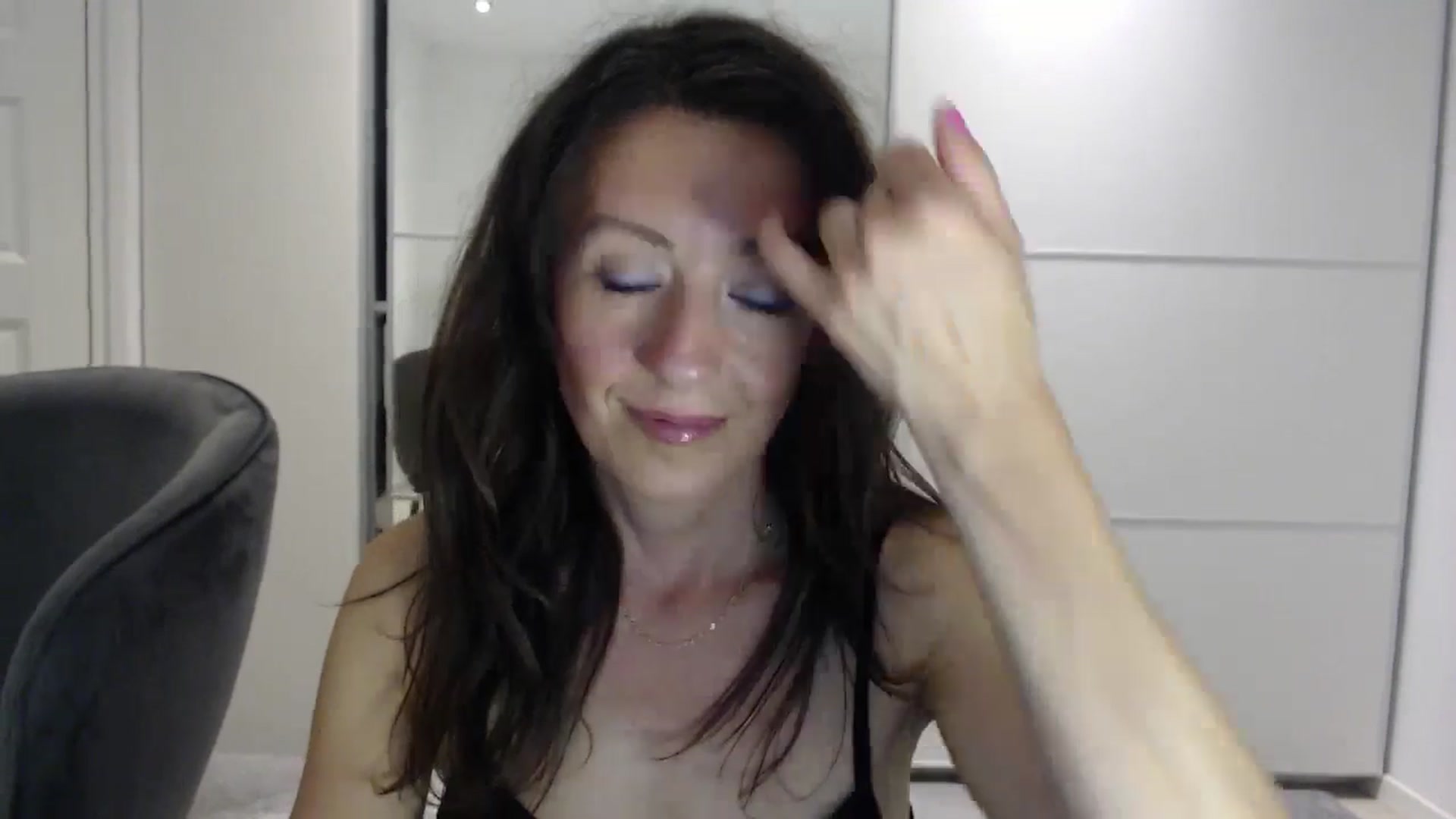 Gallery image thumbnail from Anelly's myfreecams stream on, 07/21/2024, 20:17 image 16 of 20