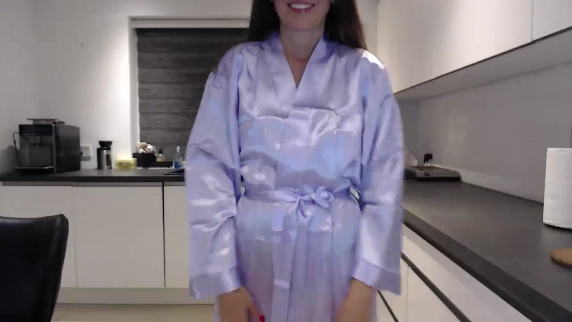 Gallery image thumbnail from Anelly's myfreecams stream on, 07/28/2024, 24:00 image 4 of 20