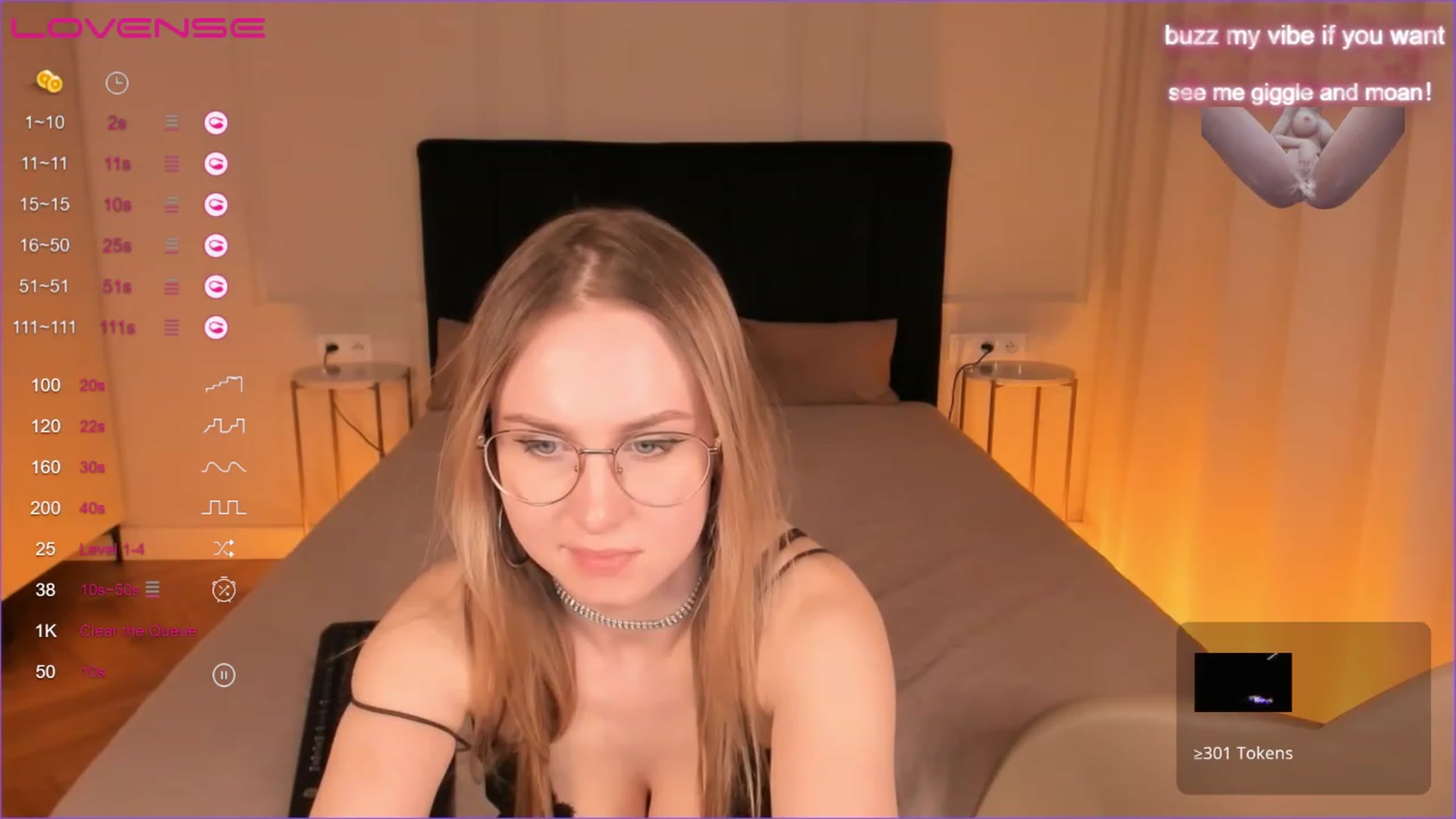 Gallery image thumbnail from AnetAris's myfreecams stream on, 04/12/2023, 17:05 image 2 of 20