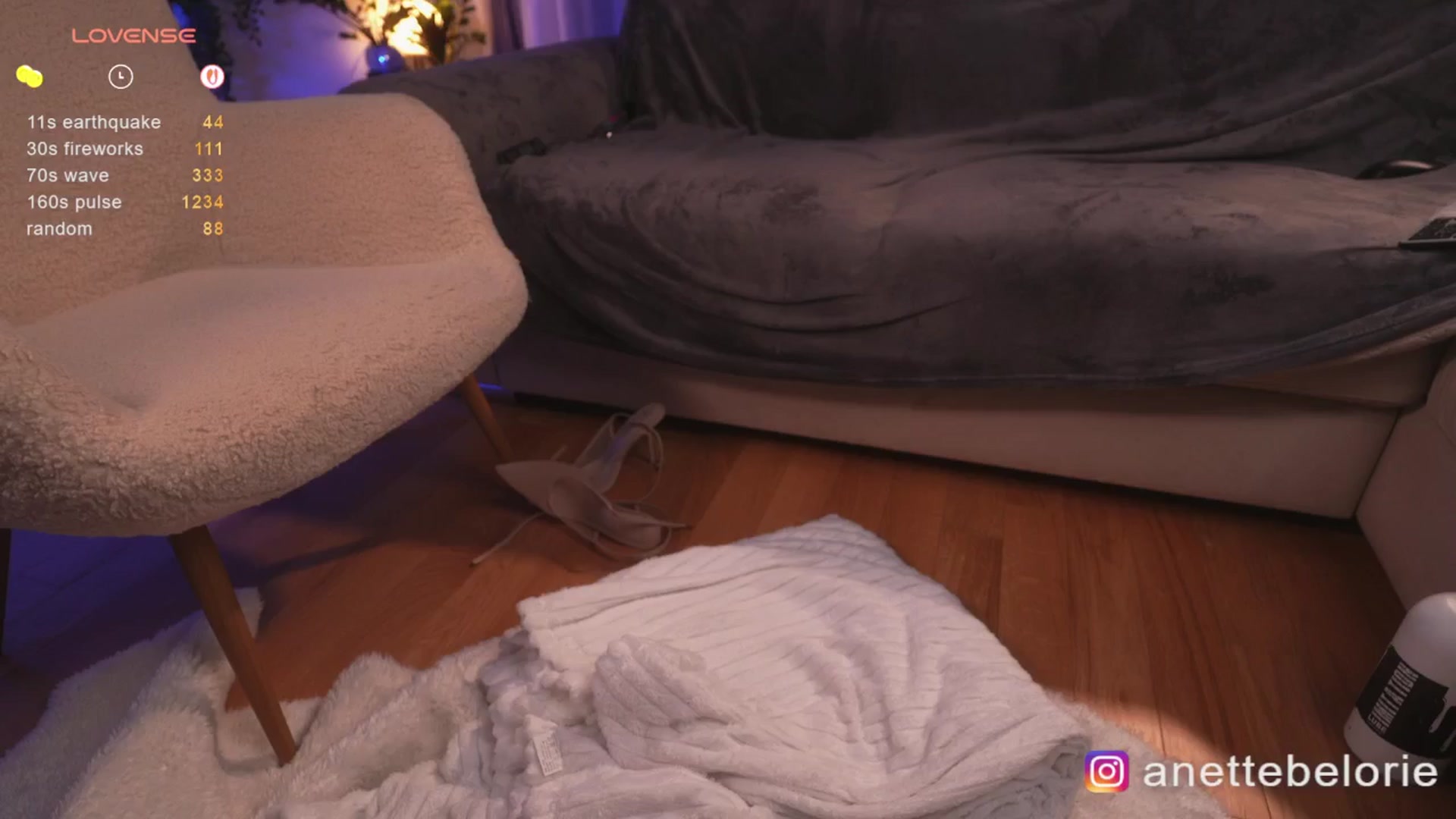 Gallery image thumbnail from Anettebelorie's myfreecams stream on, 04/18/2026, 20:27 image 13 of 20