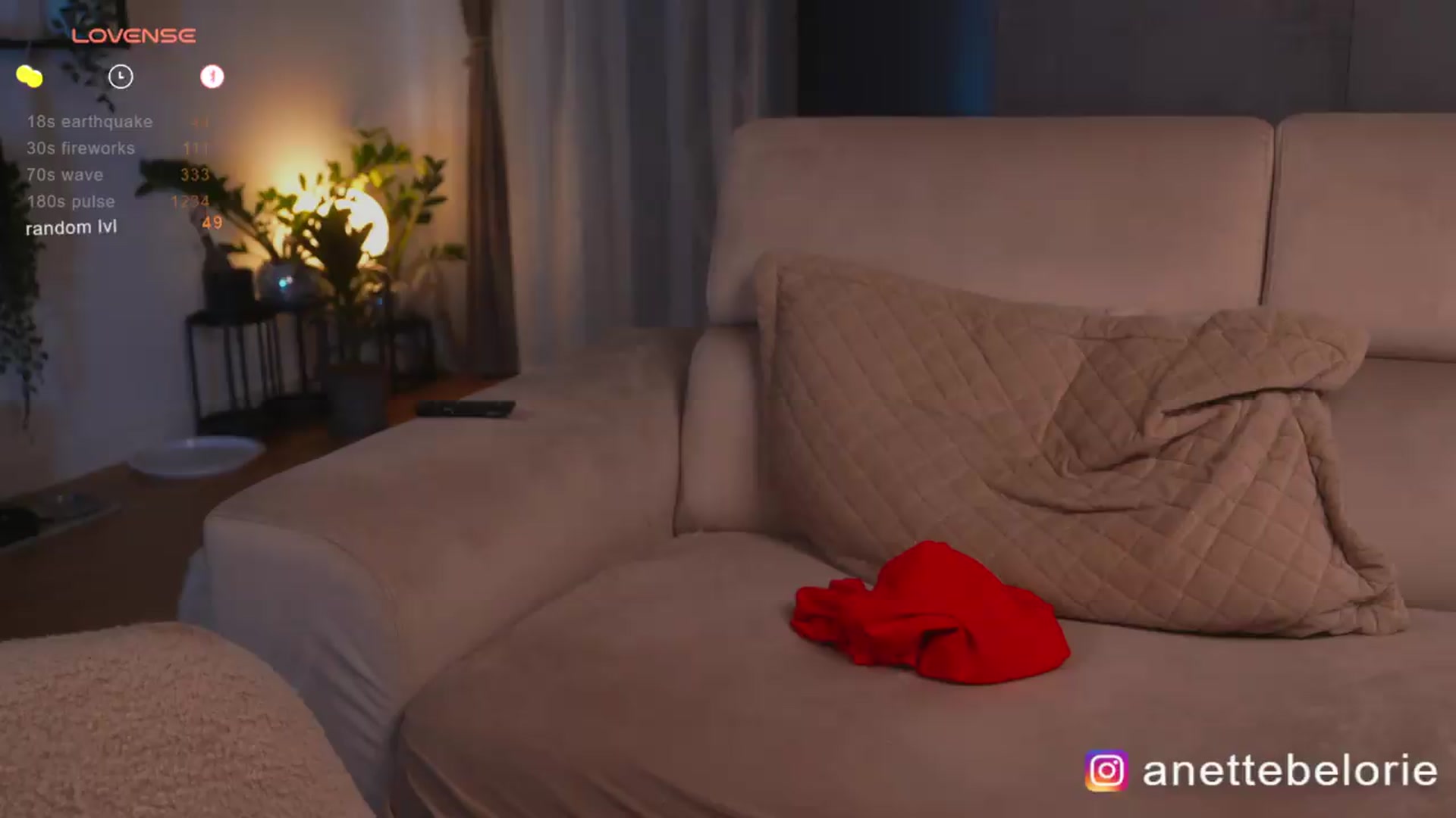Gallery image thumbnail from Anettebelorie's myfreecams stream on, 06/10/2026, 17:33 image 14 of 20