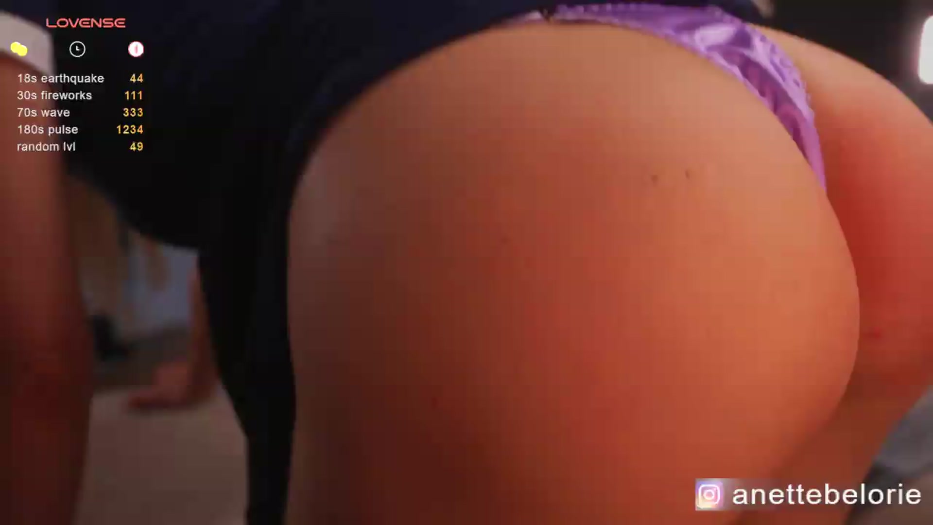 Gallery image thumbnail from Anettebelorie's myfreecams stream on, 06/10/2026, 18:17 image 5 of 20