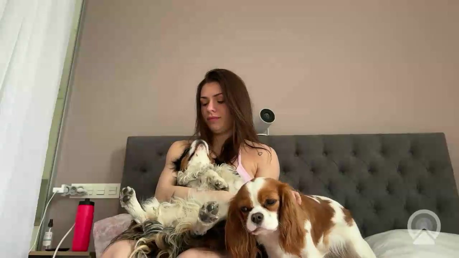 Gallery image thumbnail from AnettiRosseee's myfreecams stream on, 05/01/2026, 12:01 image 8 of 20