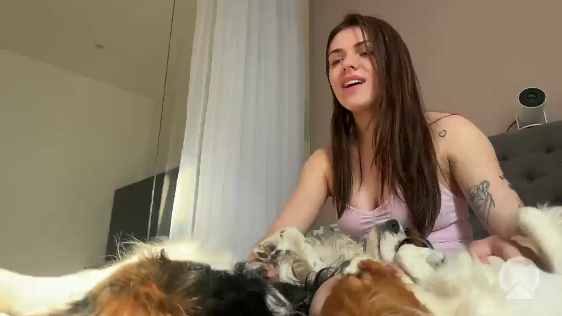 Gallery image thumbnail from AnettiRosseee's myfreecams stream on, 05/03/2026, 15:43 image 3 of 20