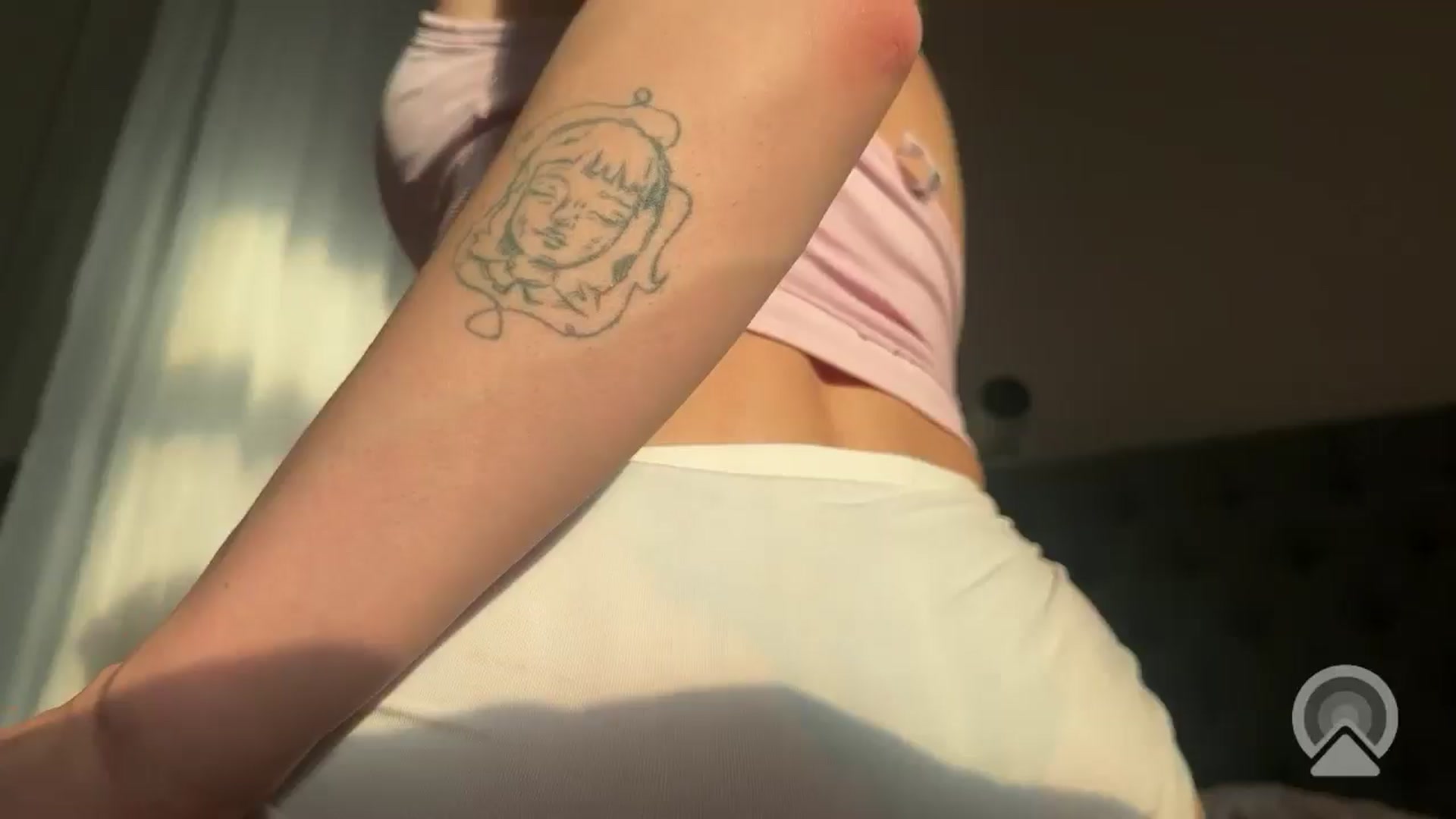 Gallery image thumbnail from AnettiRosseee's myfreecams stream on, 05/03/2026, 15:43 image 19 of 20
