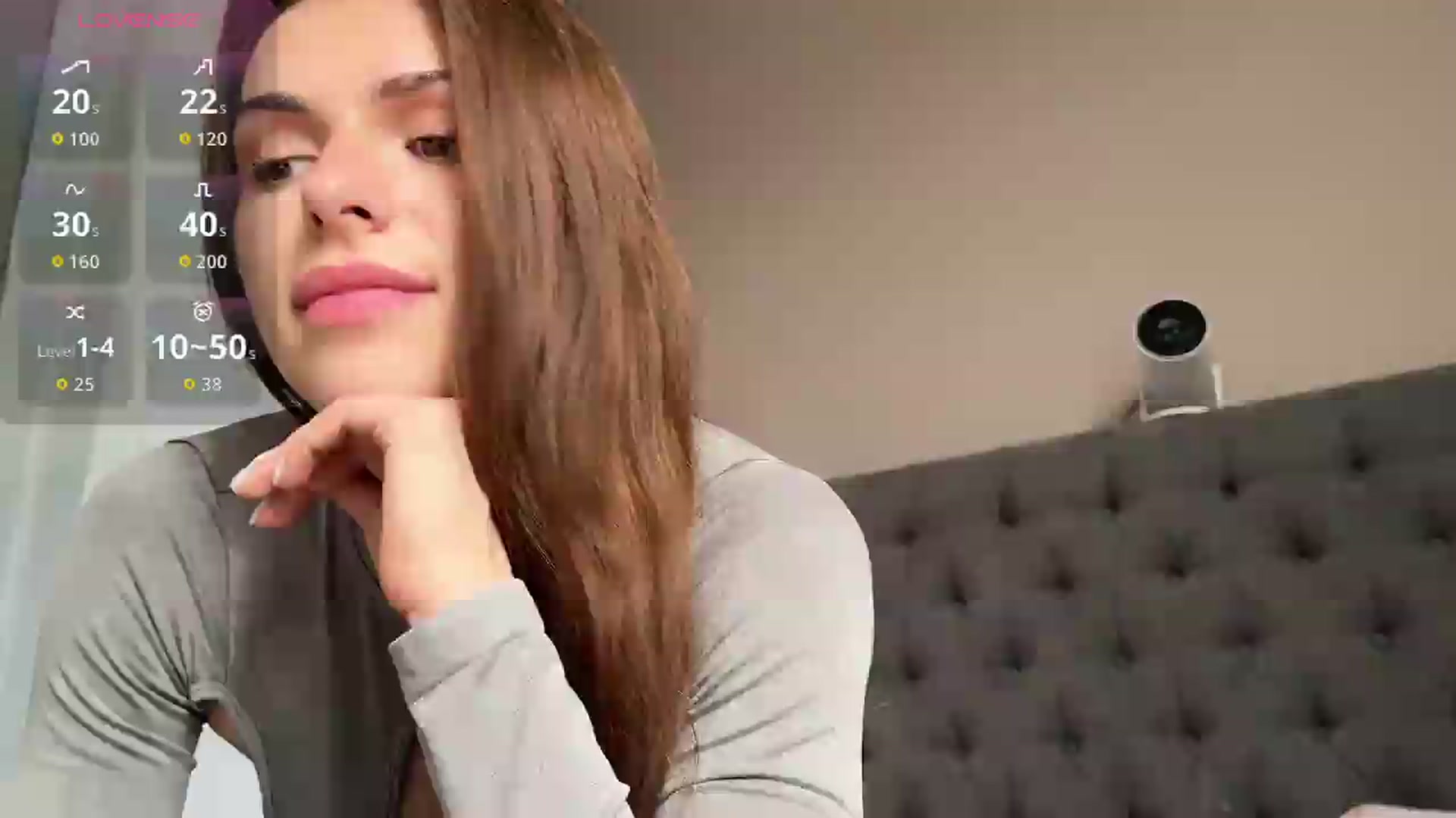 Gallery image thumbnail from AnettiRosseee's myfreecams stream on, 05/18/2026, 14:36 image 1 of 20