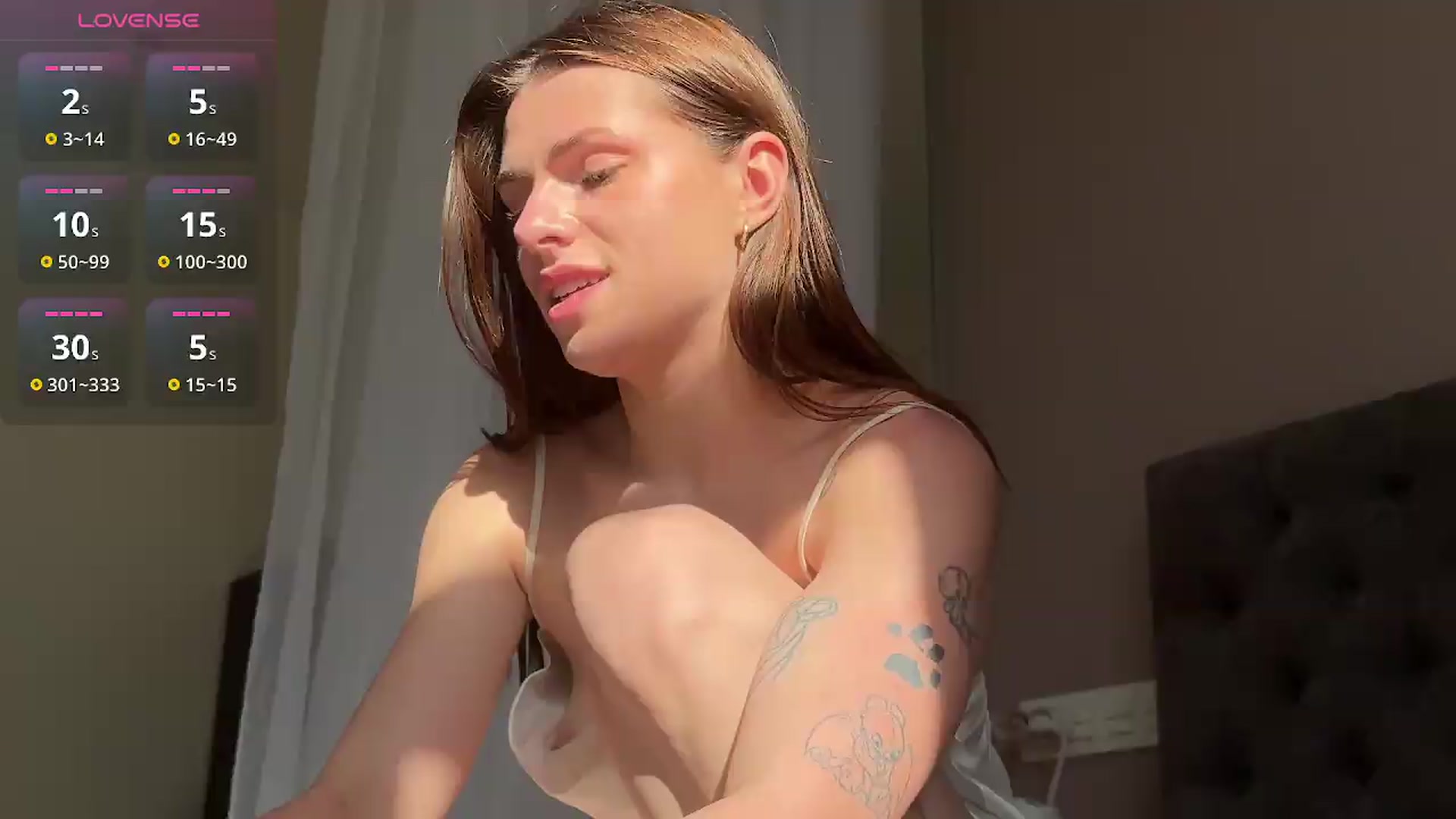 Gallery image thumbnail from AnettiRosseee's myfreecams stream on, 05/23/2026, 14:24 image 13 of 20