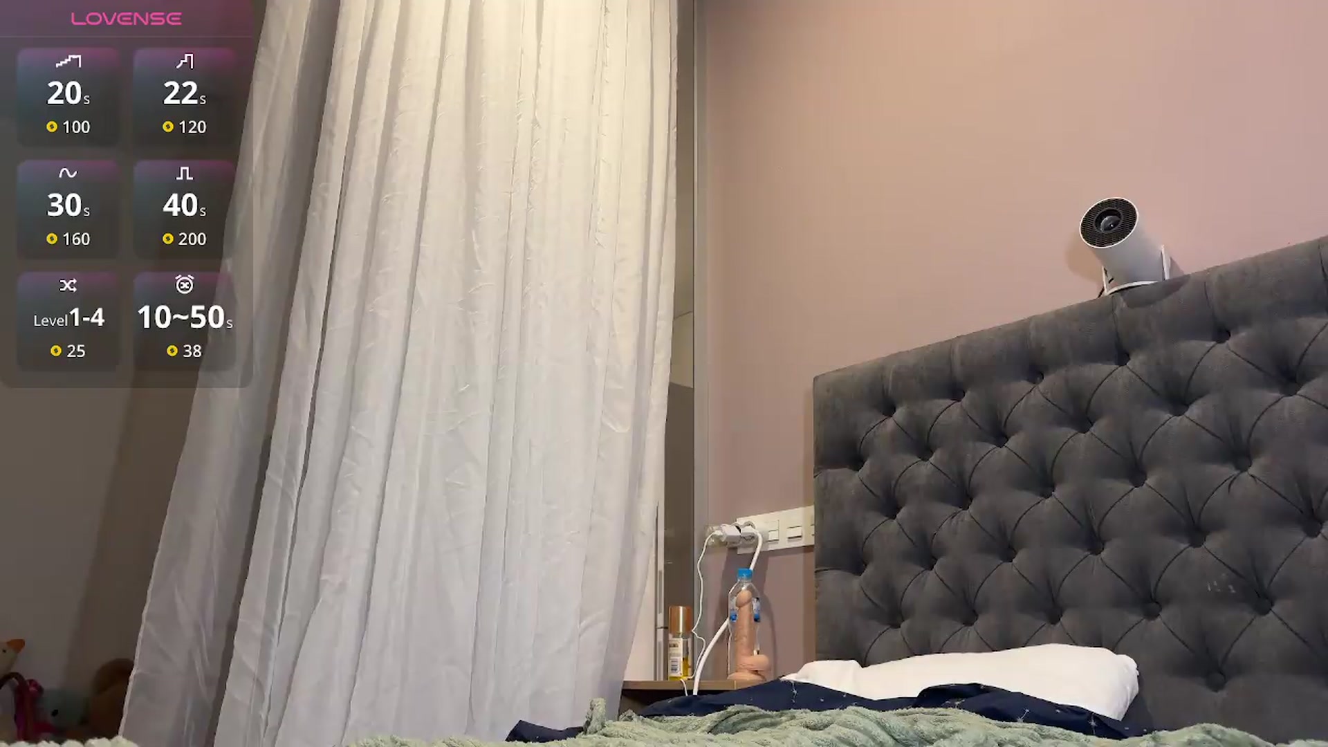 Gallery image thumbnail from AnettiRosseee's myfreecams stream on, 05/26/2026, 18:56 image 9 of 20