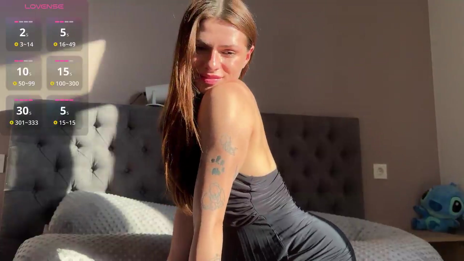 Gallery image thumbnail from AnettiRosseee's myfreecams stream on, 06/11/2026, 16:27 image 2 of 20