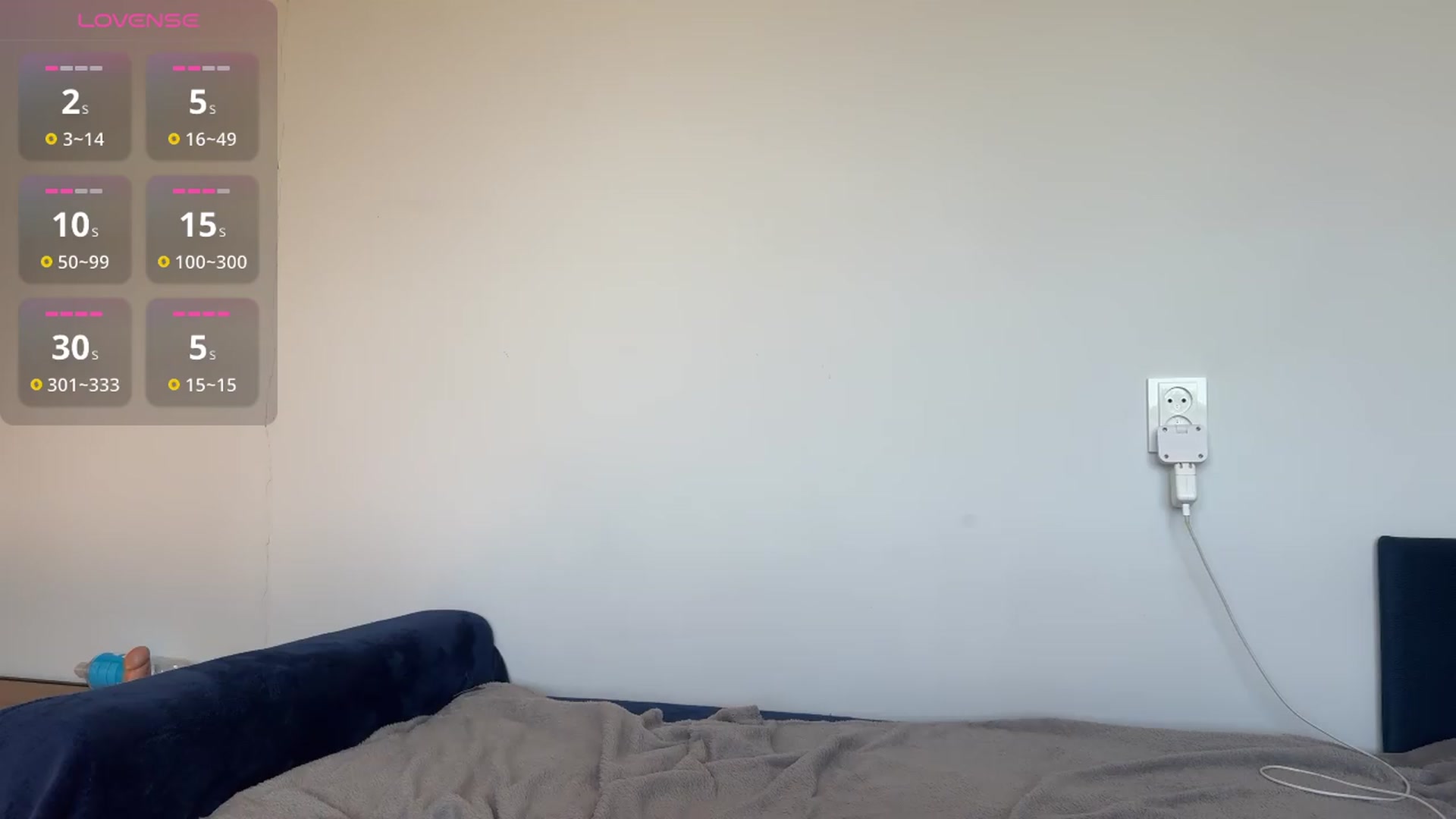 Gallery image thumbnail from AnettiRosseee's myfreecams stream on, 06/23/2026, 16:20 image 9 of 20