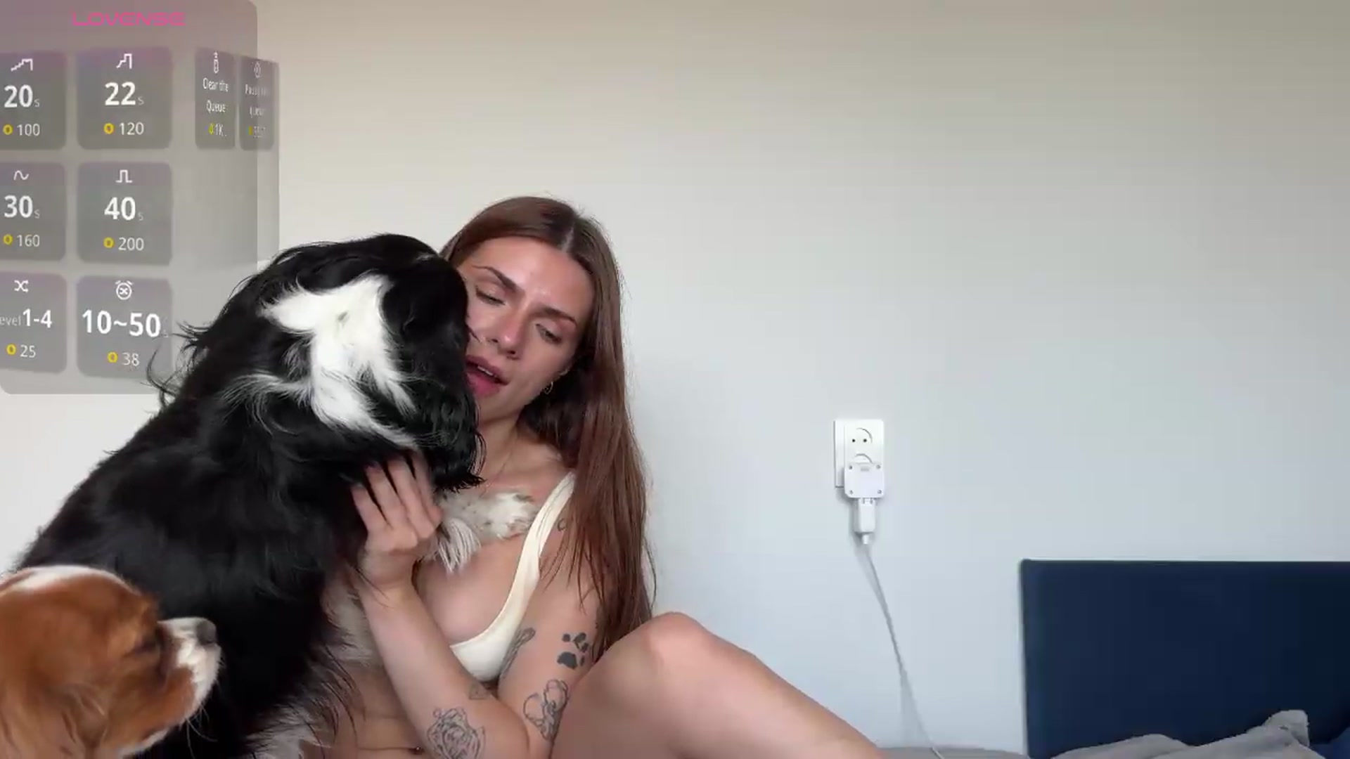 Gallery image thumbnail from AnettiRosseee's myfreecams stream on, 06/27/2026, 16:19 image 17 of 20