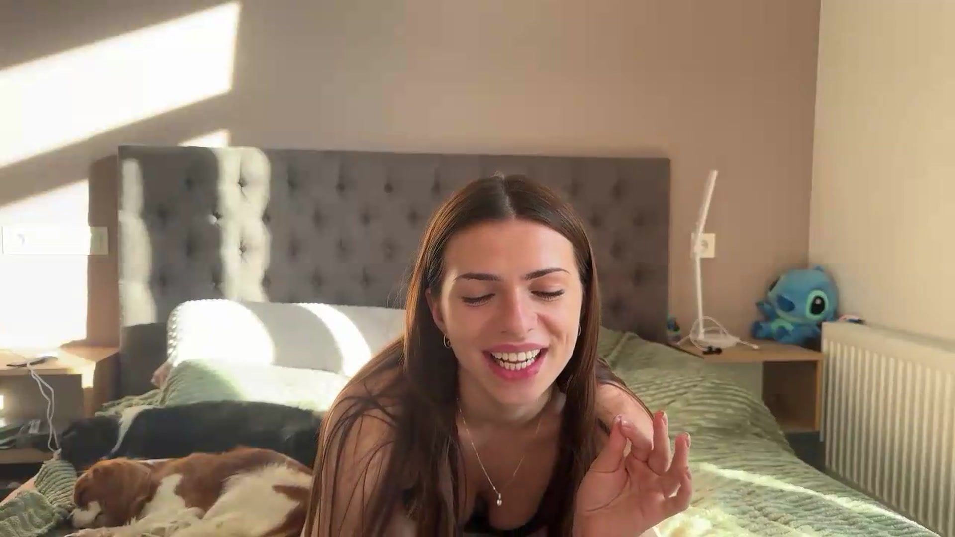 Gallery image thumbnail from AnettiRosseee's myfreecams stream on, 07/09/2026, 17:17 image 2 of 20