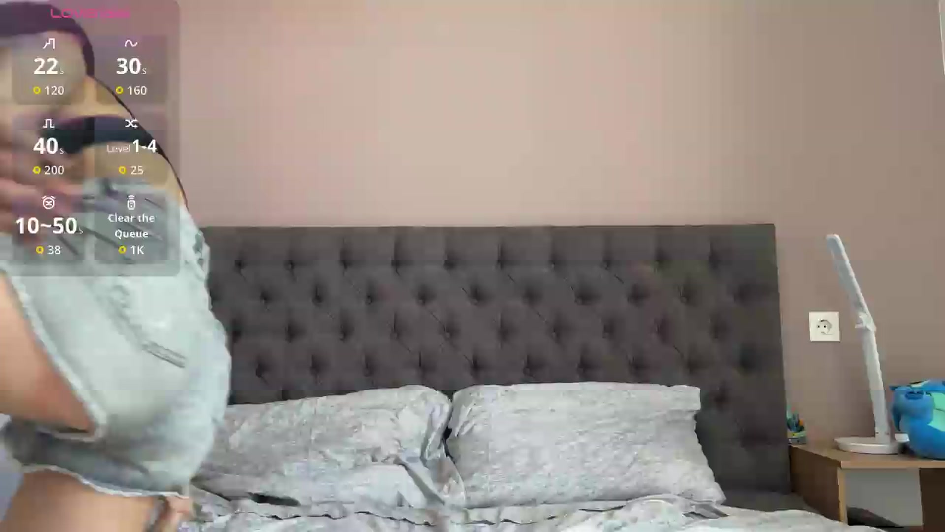 Gallery image thumbnail from AnettiRosseee's myfreecams stream on, 07/19/2026, 10:16 image 7 of 20