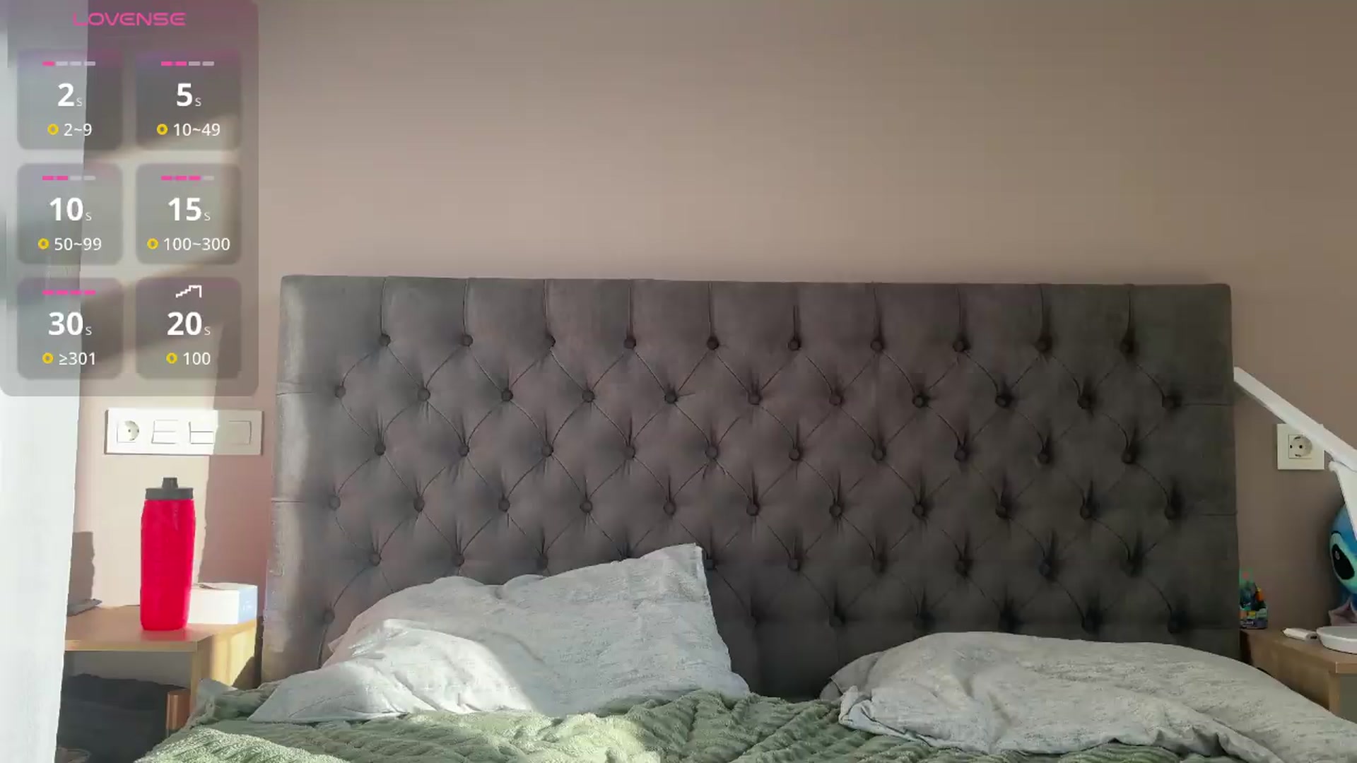 Gallery image thumbnail from AnettiRosseee's myfreecams stream on, 07/28/2026, 16:14 image 9 of 20