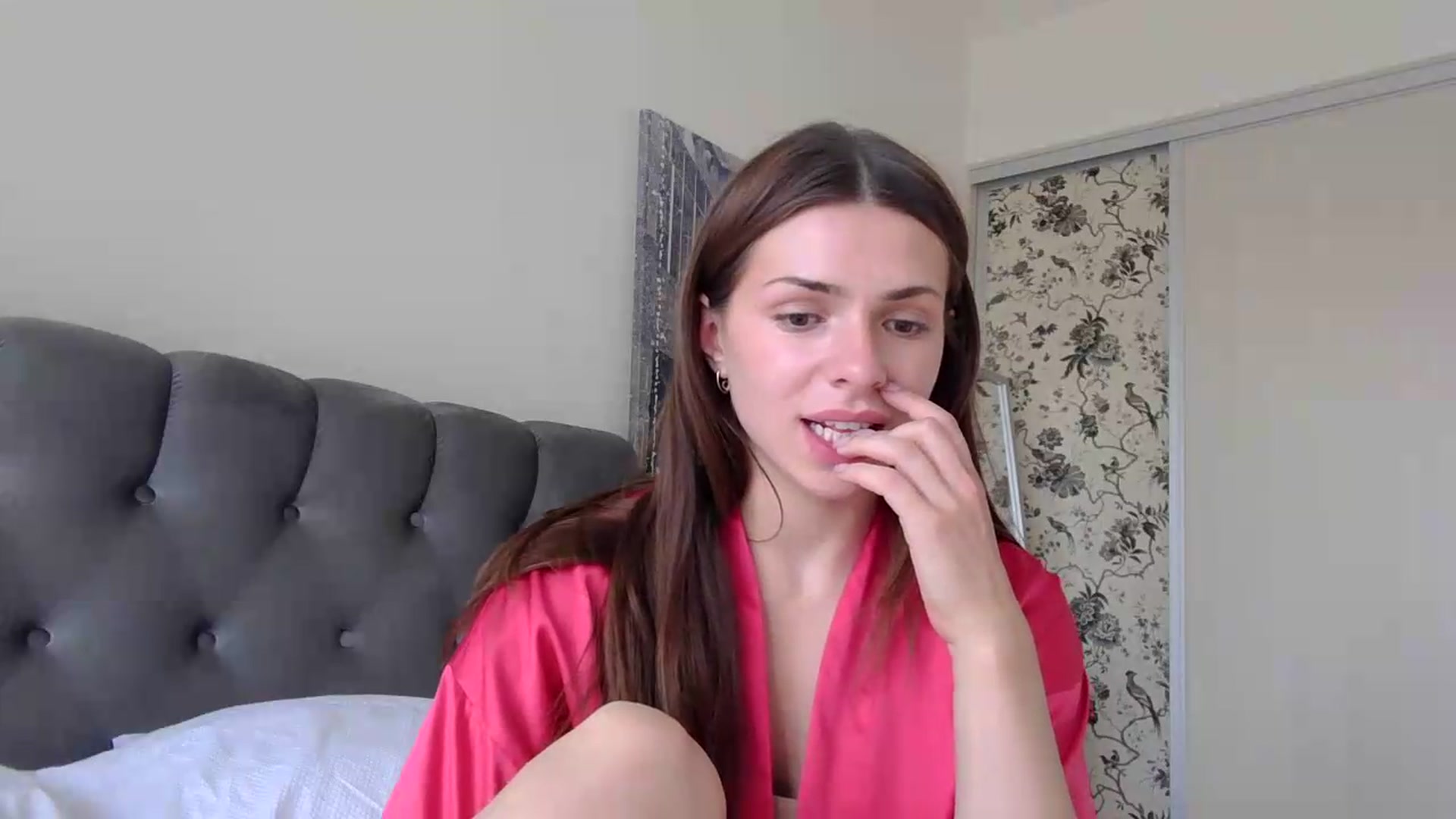 Gallery image thumbnail from AnettiRosseee's myfreecams stream on, 08/03/2026, 13:57 image 2 of 20