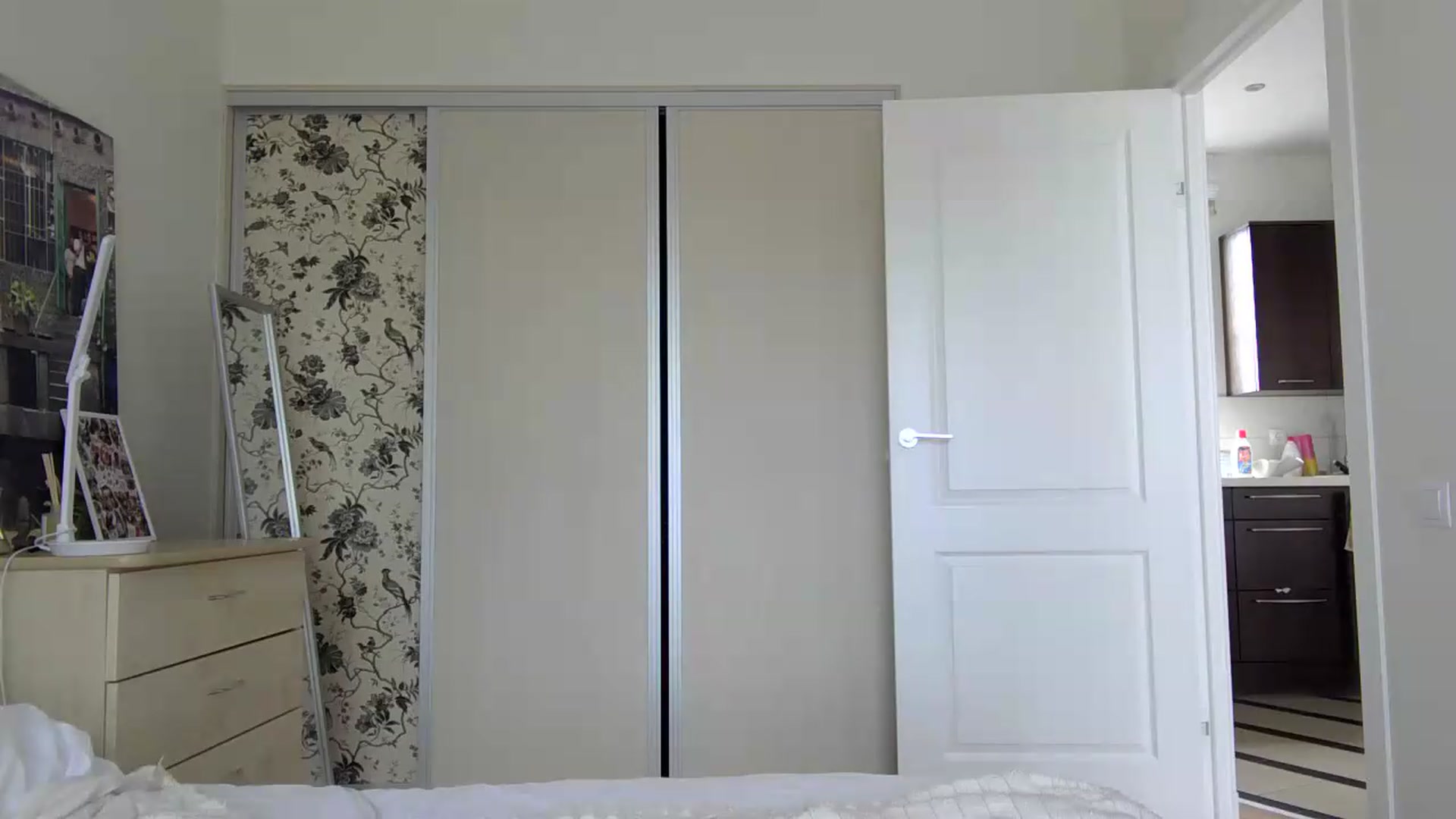 Gallery image thumbnail from AnettiRosseee's myfreecams stream on, 08/03/2026, 14:58 image 5 of 20