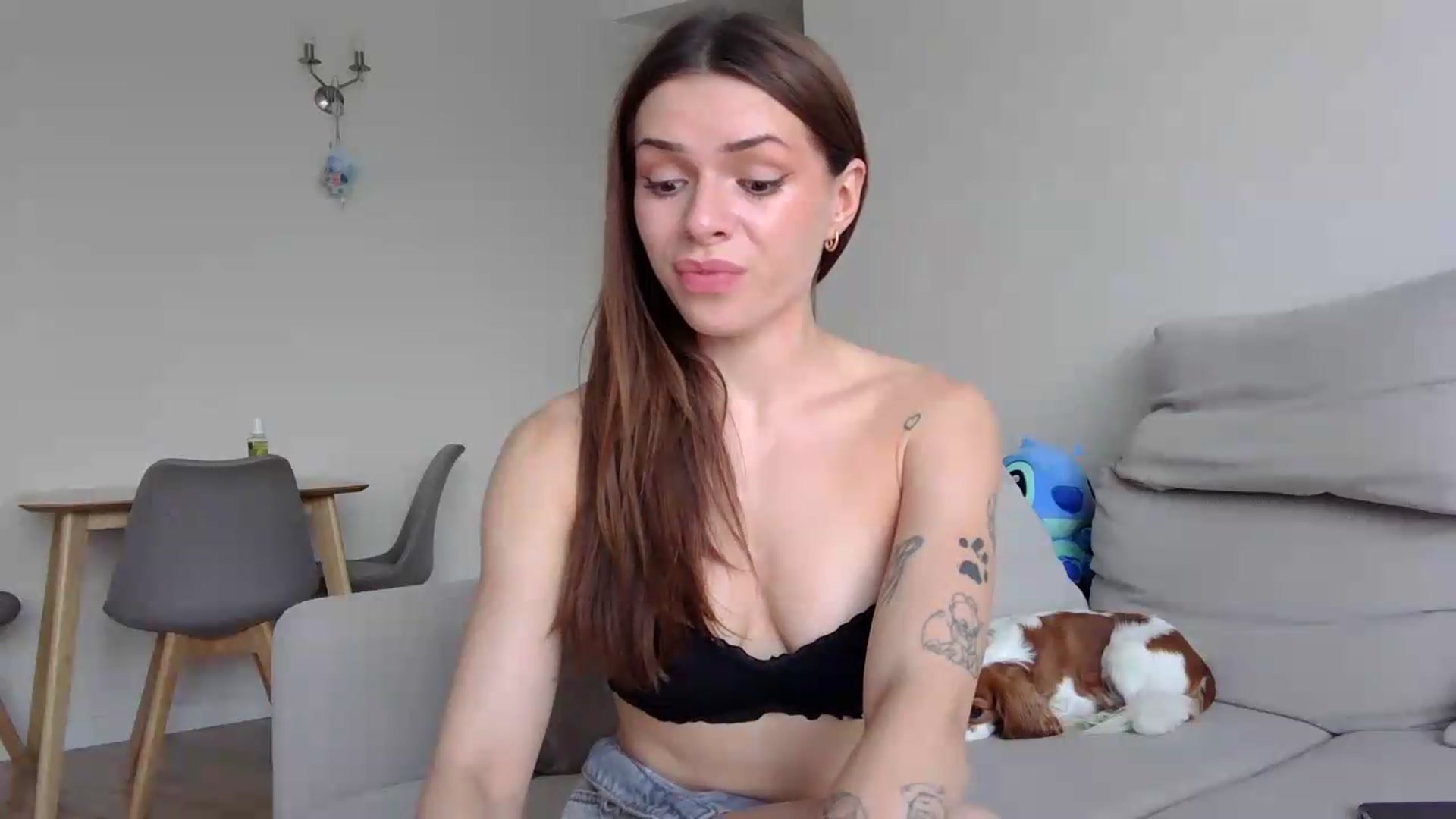 Gallery image thumbnail from AnettiRosseee's myfreecams stream on, 08/05/2026, 18:34 image 7 of 20