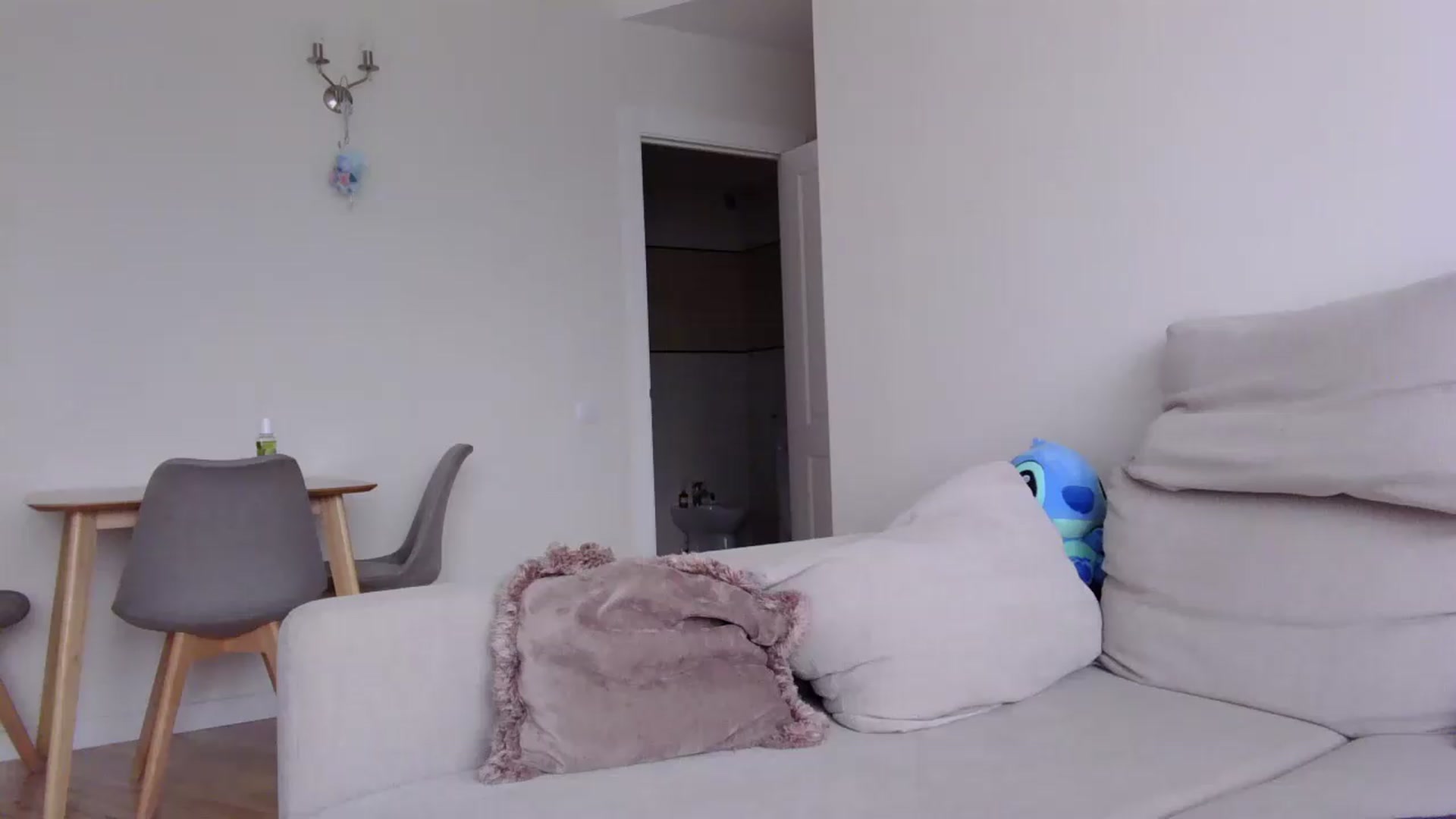 Gallery image thumbnail from AnettiRosseee's myfreecams stream on, 08/05/2026, 18:34 image 18 of 20
