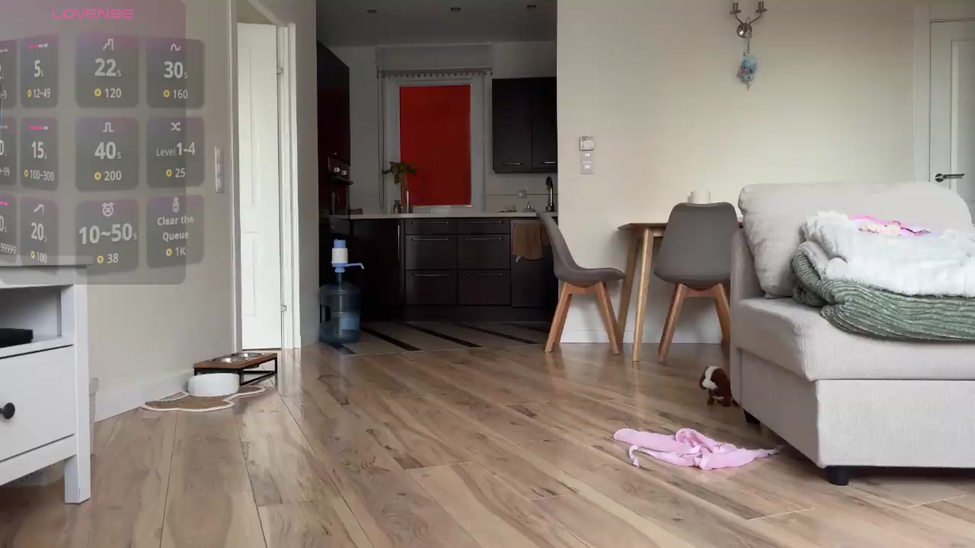 Gallery image thumbnail from AnettiRosseee's myfreecams stream on, 08/15/2026, 18:36 image 10 of 20