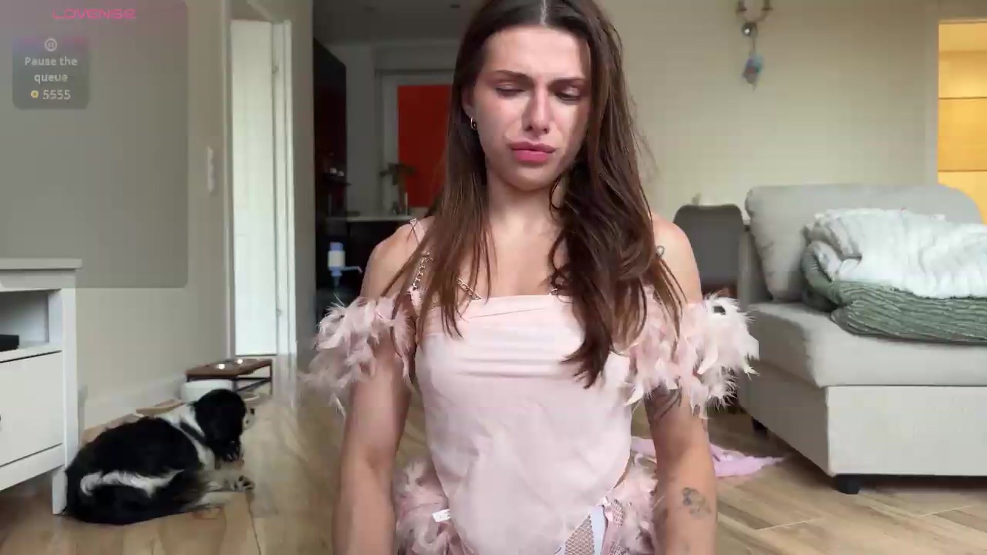 Gallery image thumbnail from AnettiRosseee's myfreecams stream on, 08/15/2026, 18:36 image 9 of 20
