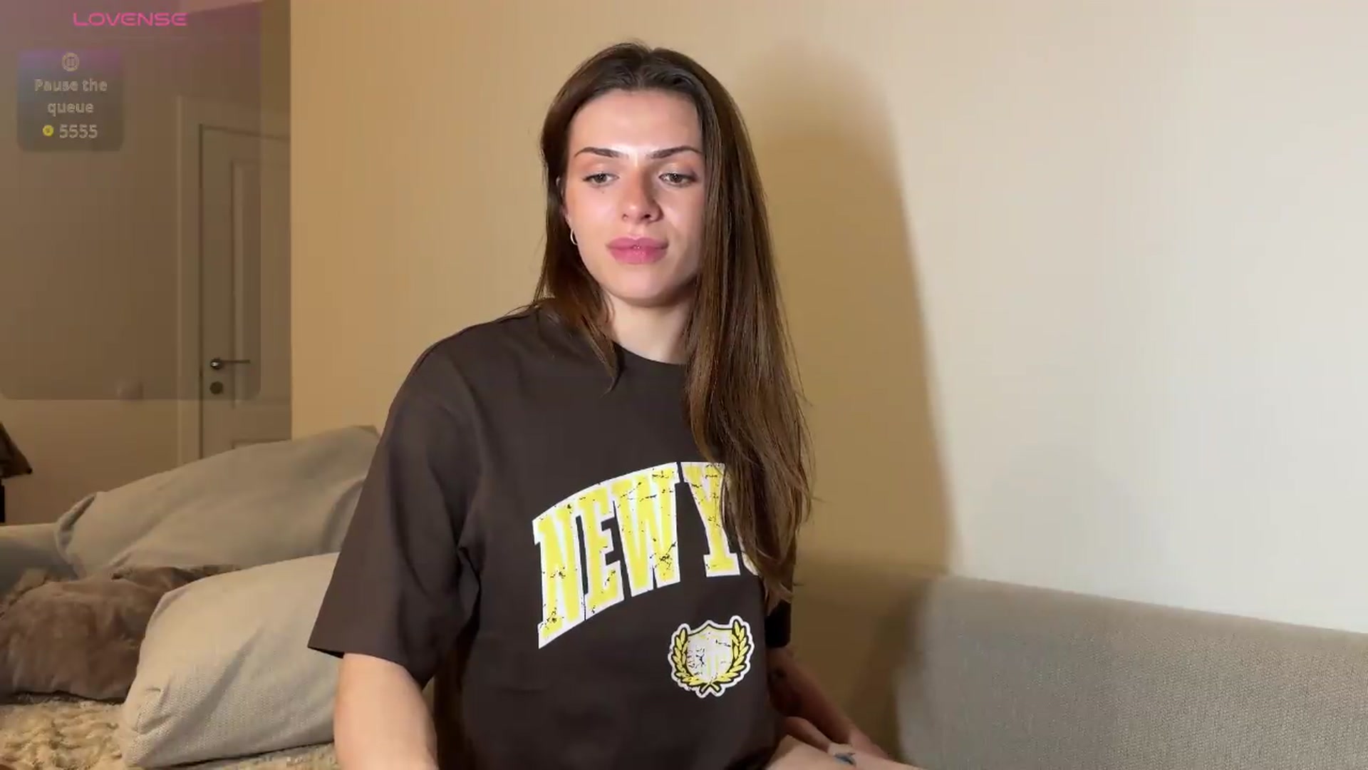Gallery image thumbnail from AnettiRosseee's myfreecams stream on, 08/19/2026, 19:48 image 19 of 20