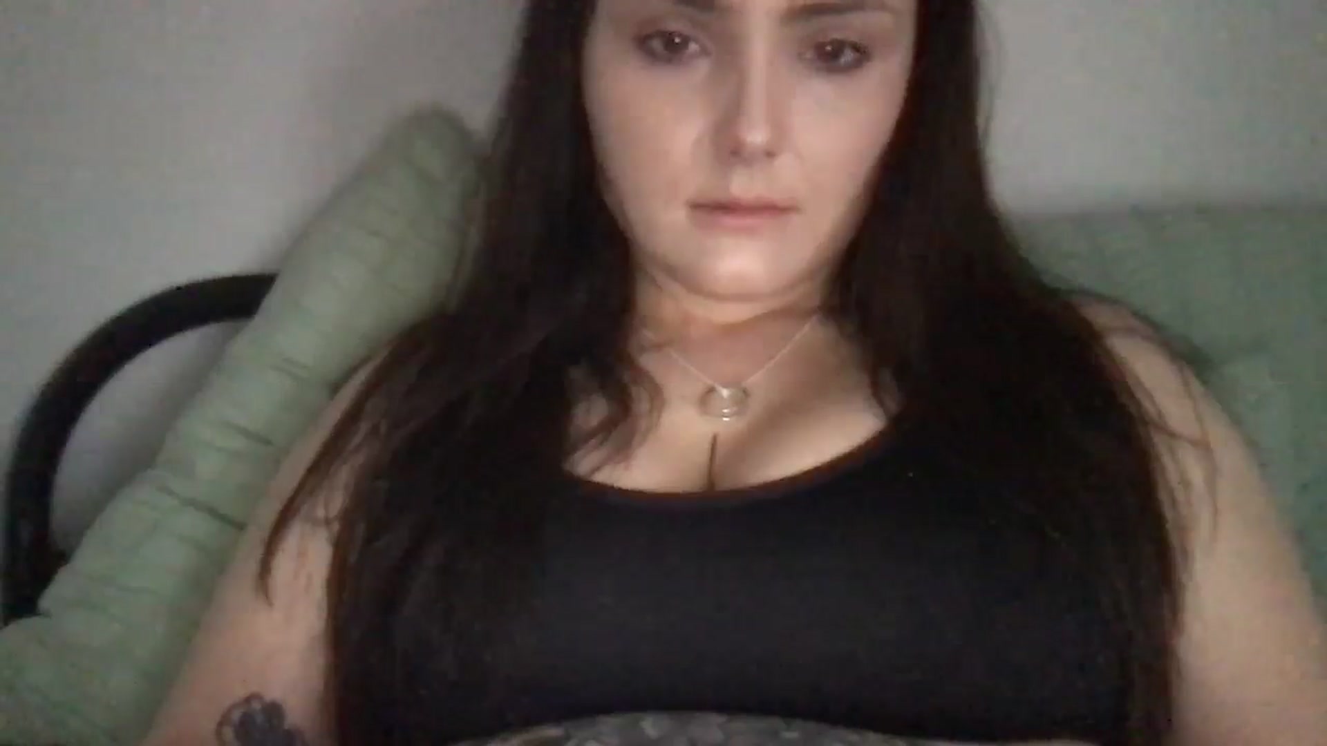 Gallery image thumbnail from Angel444's myfreecams stream on, 03/23/2025, 14:33 image 17 of 20