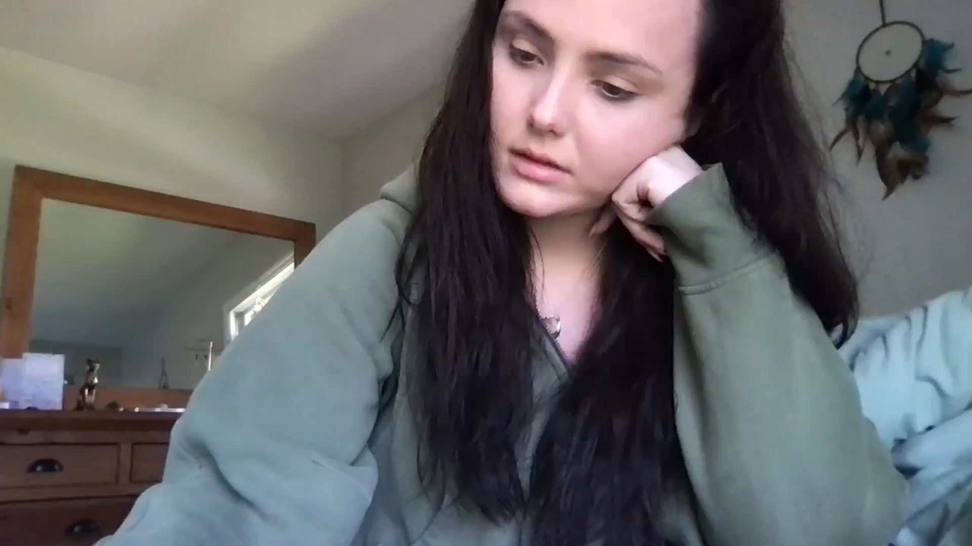 Gallery image thumbnail from Angel444's myfreecams stream on, 03/26/2025, 16:24 image 17 of 20