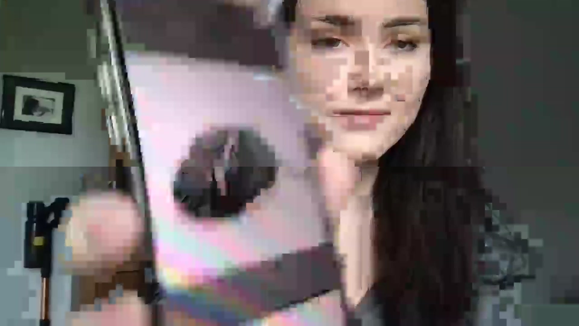 Gallery image thumbnail from Angel444's myfreecams stream on, 04/01/2025, 14:32 image 13 of 20