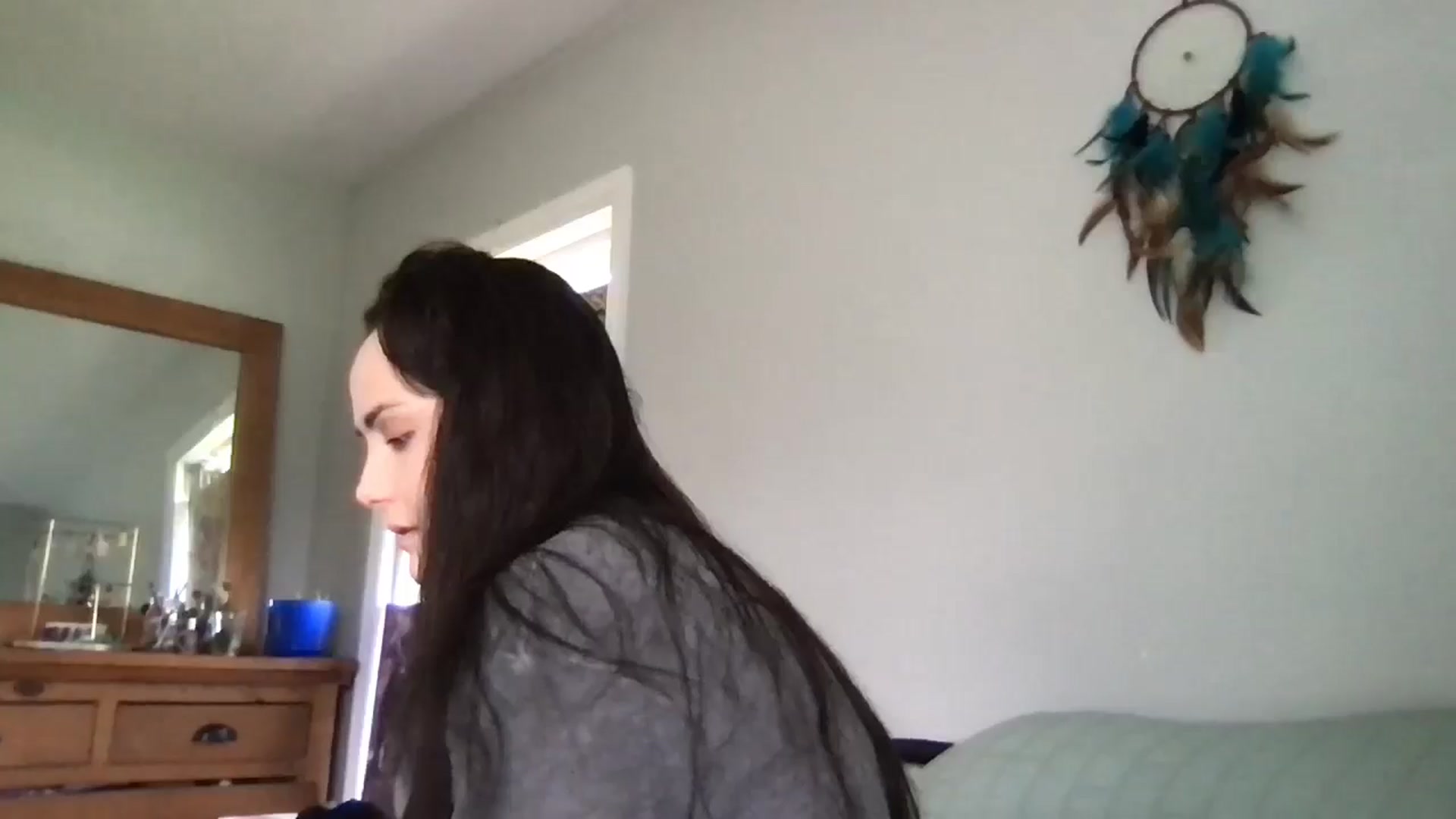 Gallery image thumbnail from Angel444's myfreecams stream on, 04/01/2025, 15:33 image 13 of 20