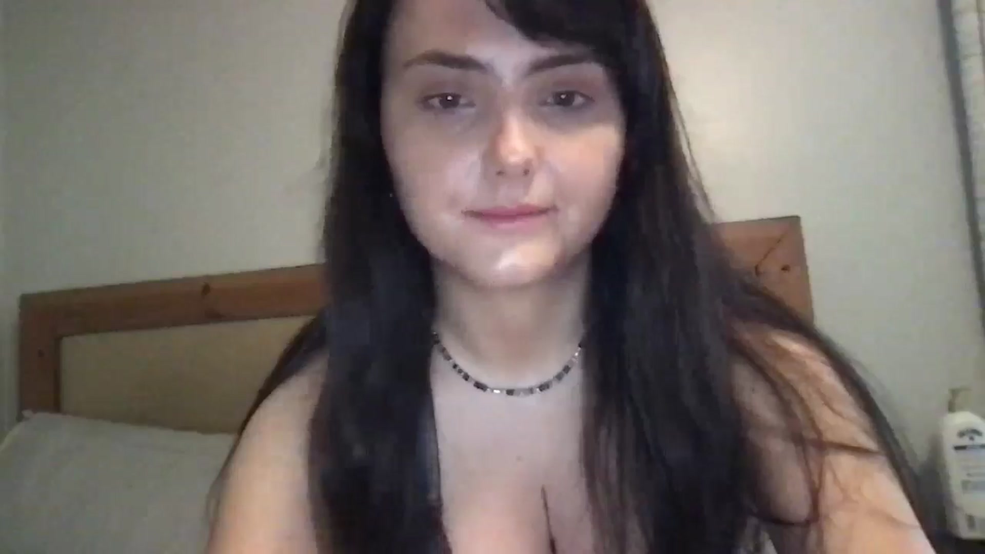 Gallery image thumbnail from Angel444's myfreecams stream on, 04/21/2025, 12:26 image 19 of 20