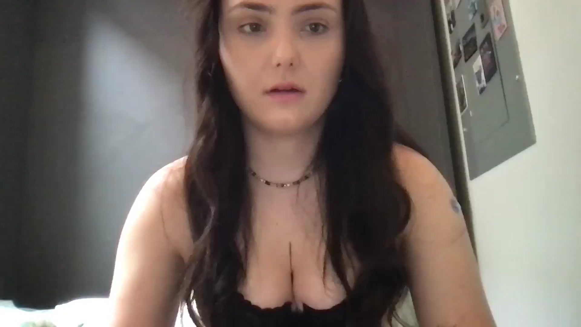 Gallery image thumbnail from Angel444's myfreecams stream on, 05/12/2025, 15:34 image 13 of 20