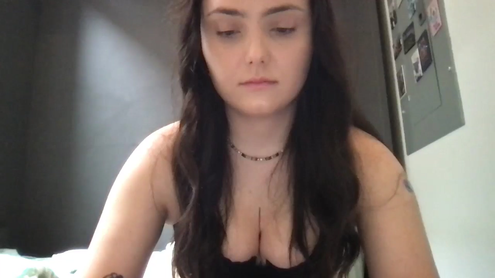 Gallery image thumbnail from Angel444's myfreecams stream on, 05/12/2025, 15:34 image 12 of 20