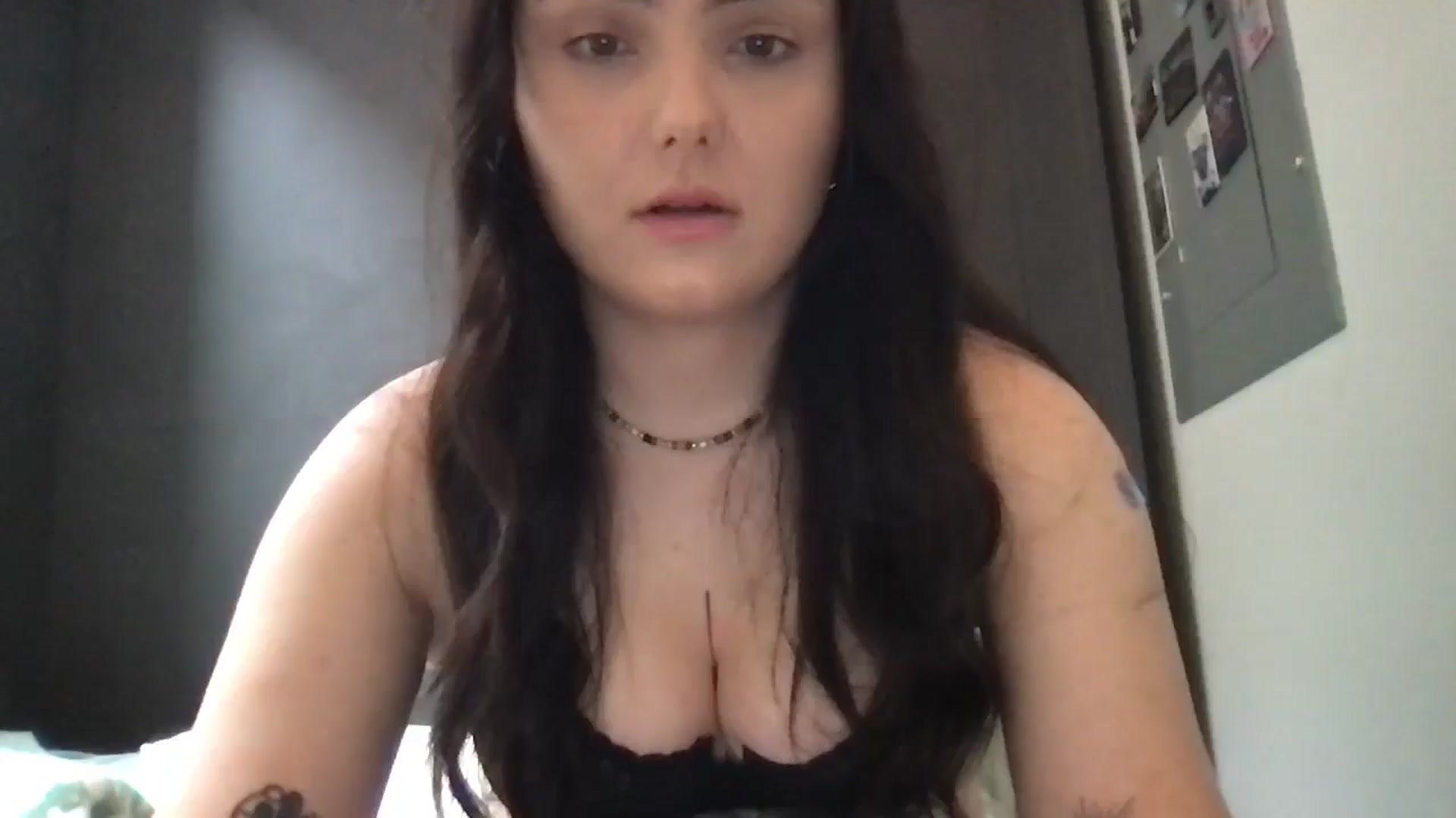 Gallery image thumbnail from Angel444's myfreecams stream on, 05/12/2025, 15:34 image 15 of 20