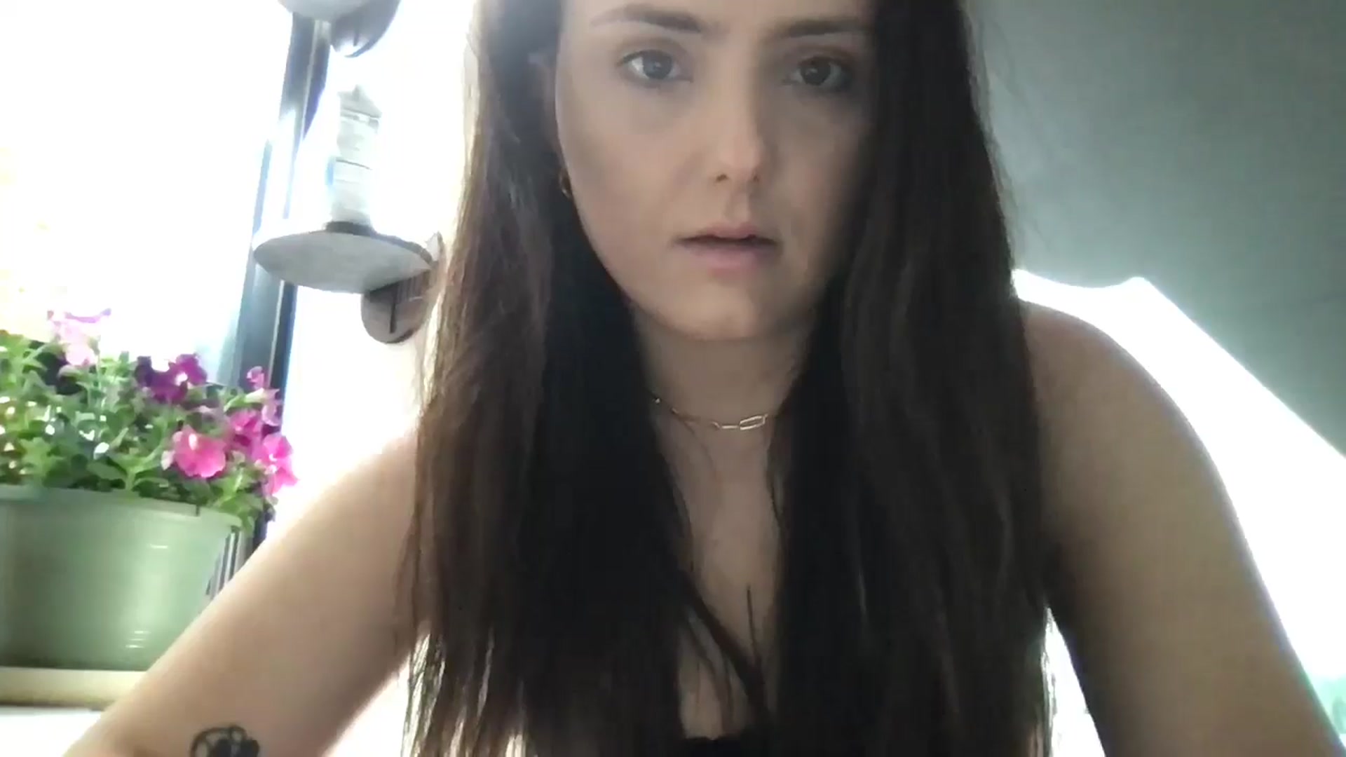 Gallery image thumbnail from Angel444's myfreecams stream on, 05/18/2025, 14:32 image 5 of 20