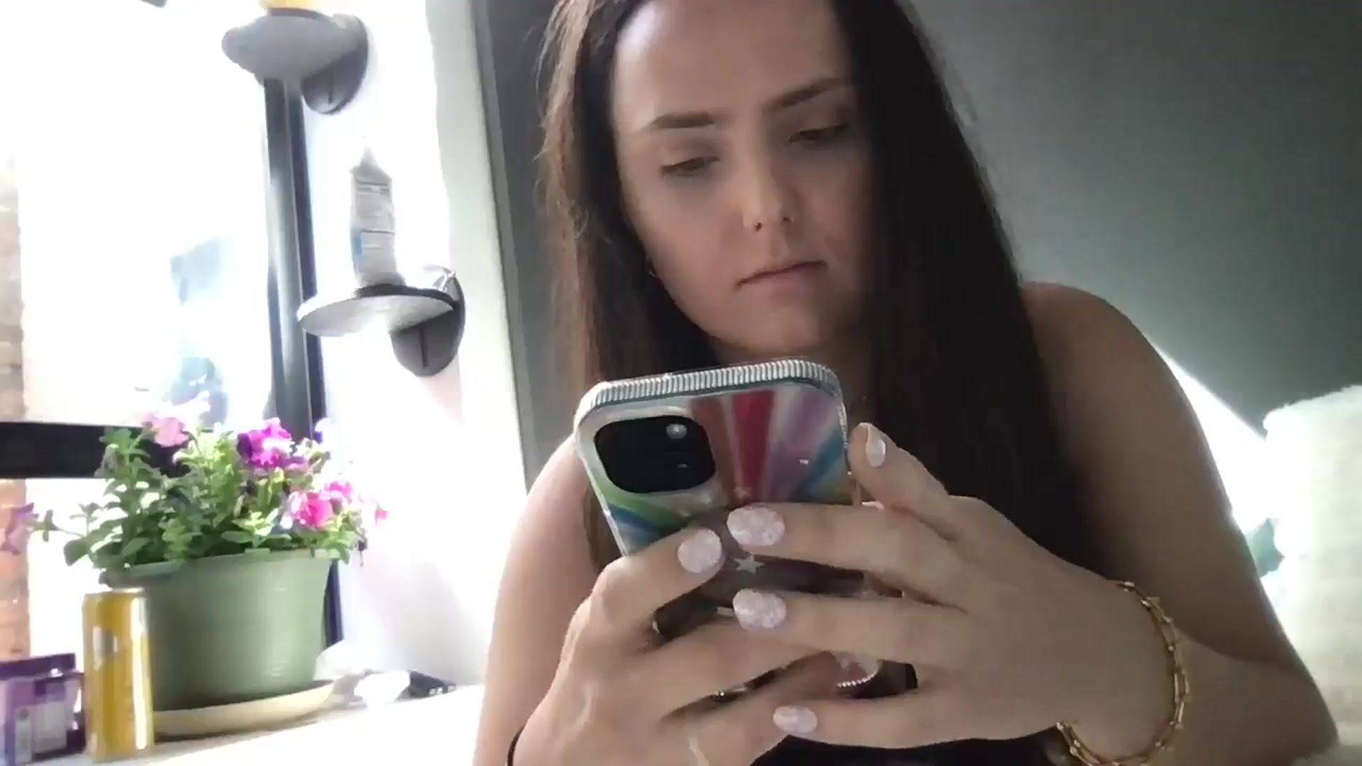 Gallery image thumbnail from Angel444's myfreecams stream on, 05/18/2025, 14:32 image 19 of 20