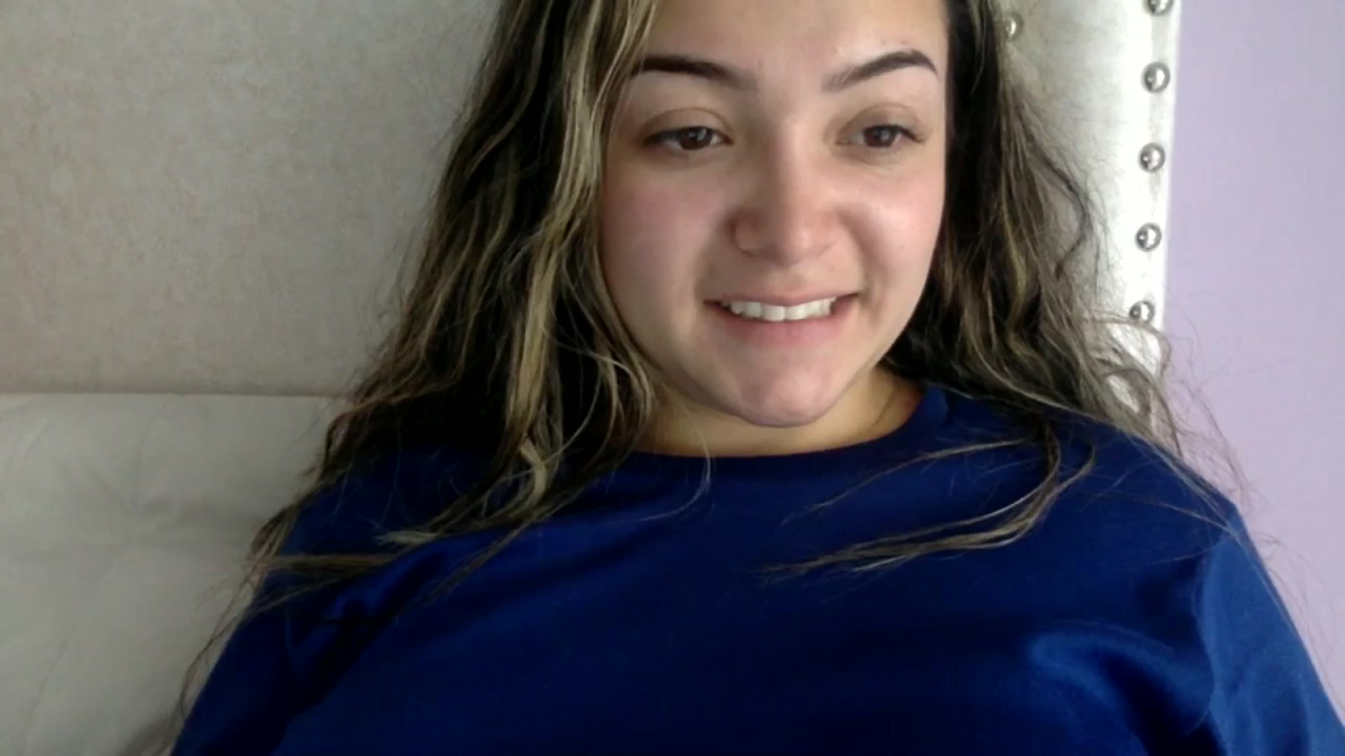 Gallery image thumbnail from Angel98_'s myfreecams stream on, 08/25/2024, 13:15 image 6 of 20