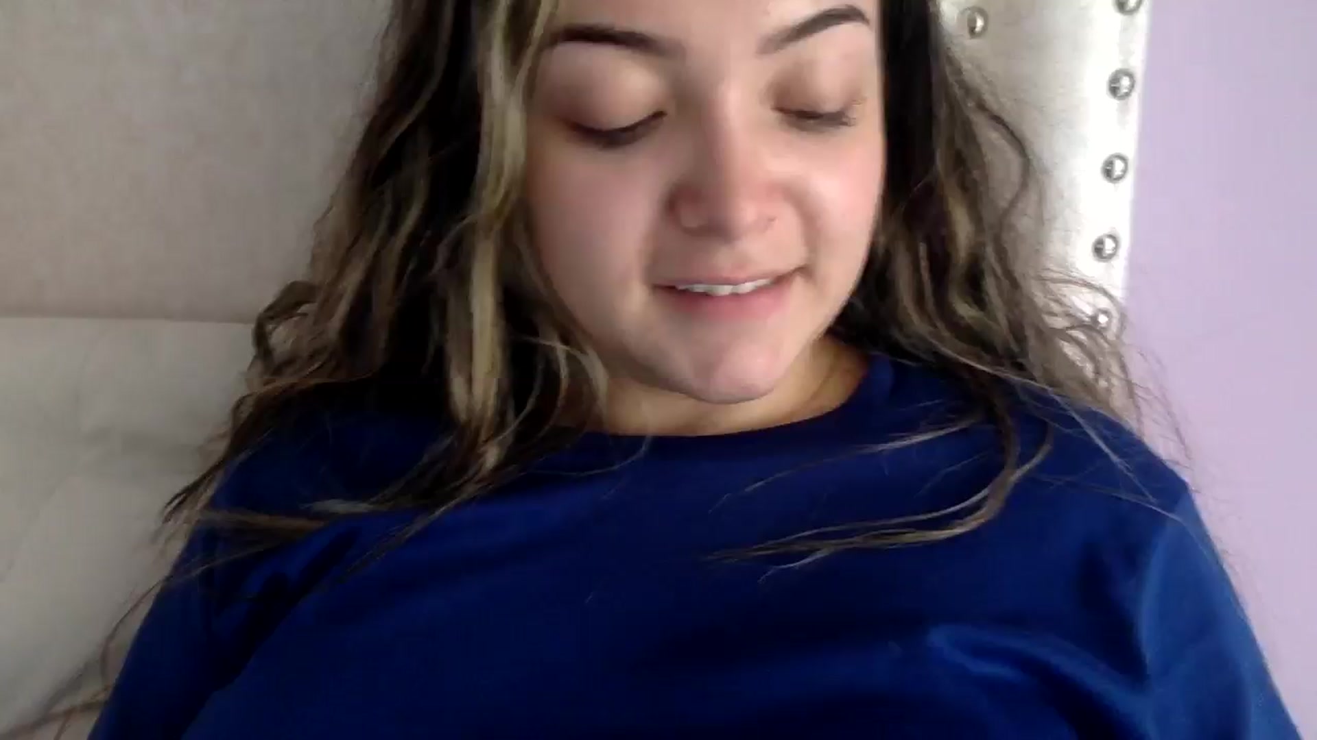 Gallery image thumbnail from Angel98_'s myfreecams stream on, 08/25/2024, 13:15 image 8 of 20