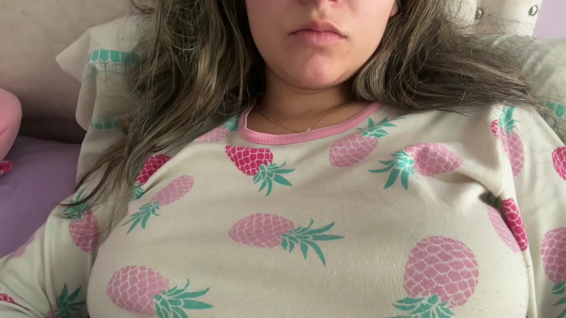 Gallery image thumbnail from Angel98_'s myfreecams stream on, 11/18/2024, 12:46 image 6 of 20