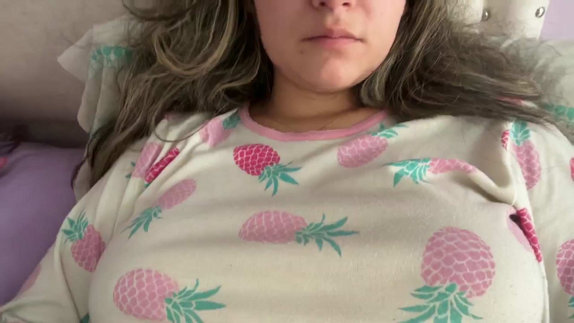 Gallery image thumbnail from Angel98_'s myfreecams stream on, 11/18/2024, 12:46 image 15 of 20