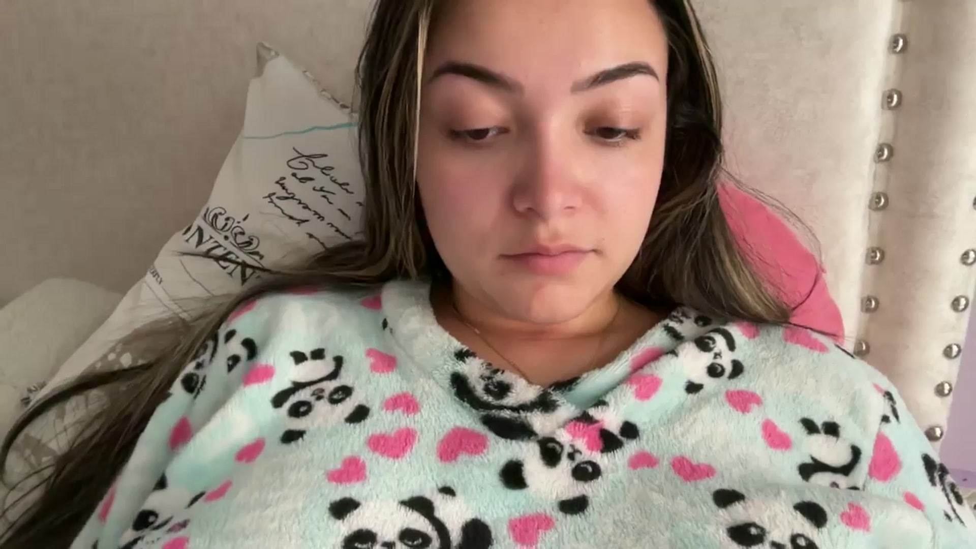 Gallery image thumbnail from Angel98_'s myfreecams stream on, 11/26/2024, 13:02 image 17 of 20
