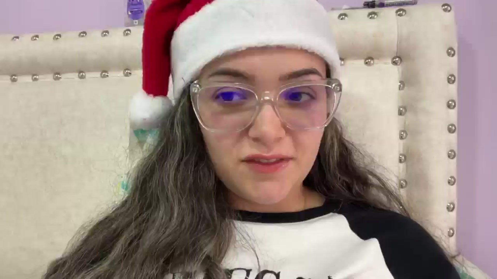 Gallery image thumbnail from Angel98_'s myfreecams stream on, 12/24/2024, 16:03 image 6 of 20