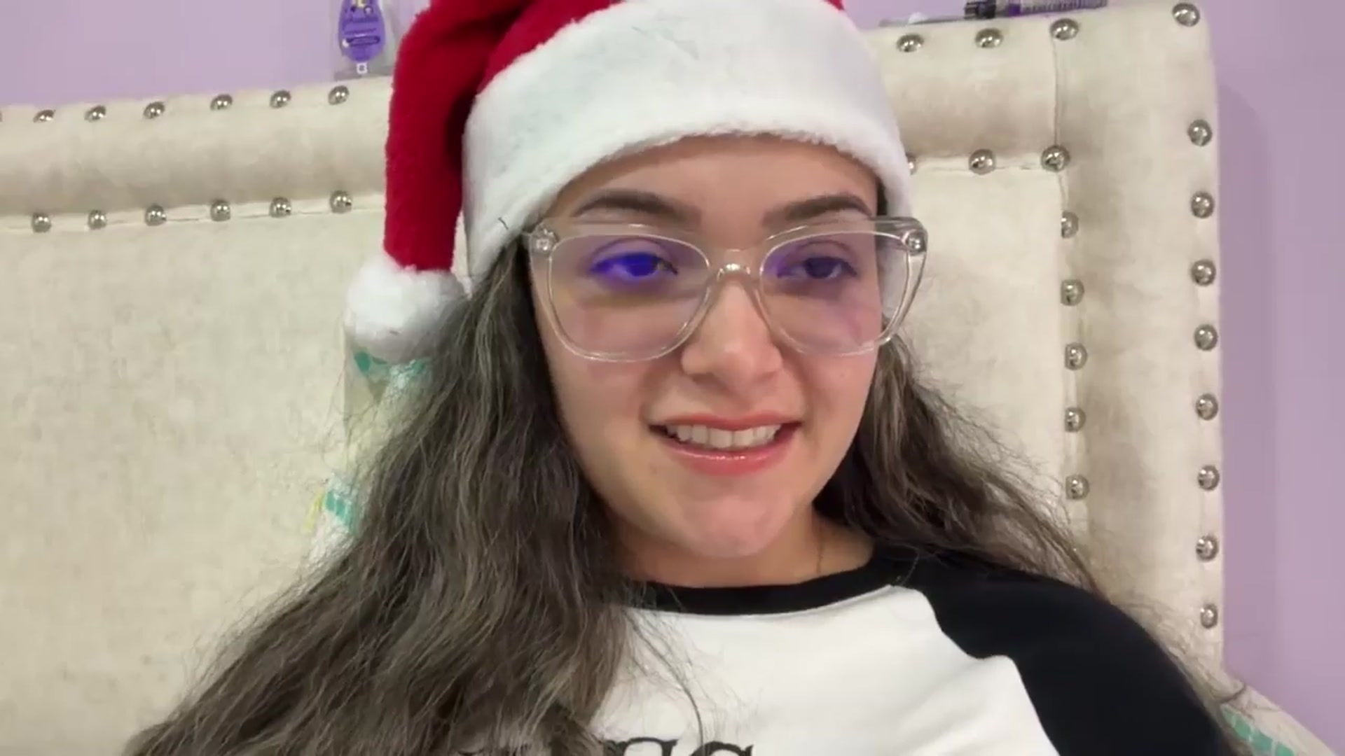 Gallery image thumbnail from Angel98_'s myfreecams stream on, 12/24/2024, 16:03 image 8 of 20