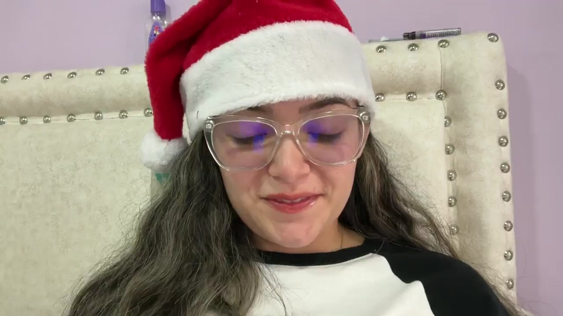 Gallery image thumbnail from Angel98_'s myfreecams stream on, 12/24/2024, 16:03 image 3 of 20