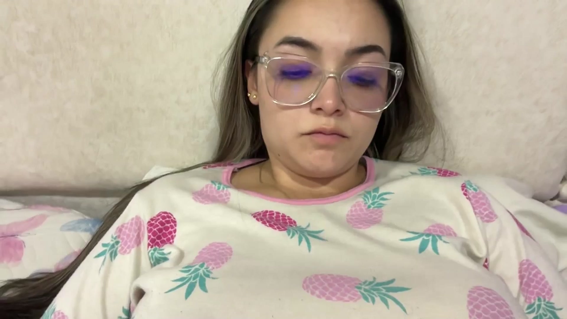 Gallery image thumbnail from Angel98_'s myfreecams stream on, 05/07/2025, 24:21 image 18 of 20