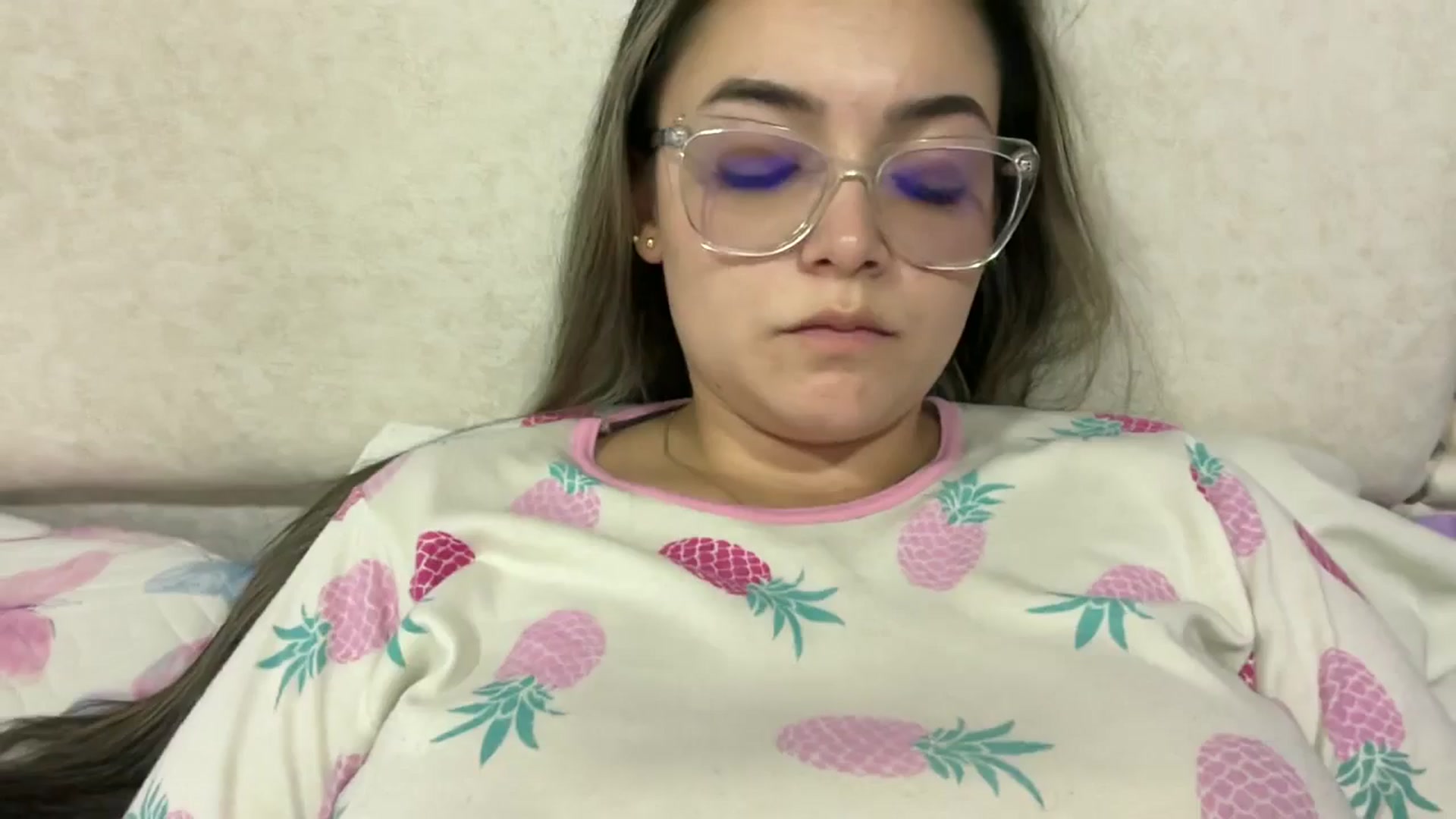Gallery image thumbnail from Angel98_'s myfreecams stream on, 05/07/2025, 24:21 image 20 of 20